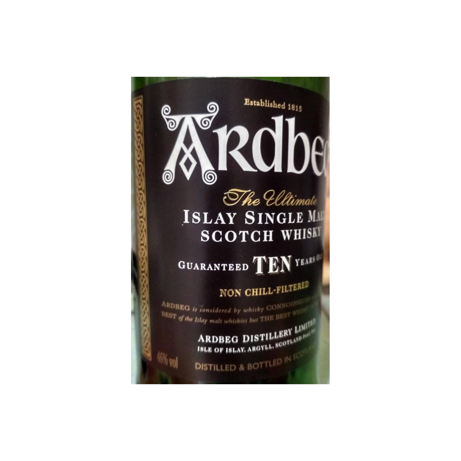 Ardbeg 10 Years Single Malt Whisky 2
