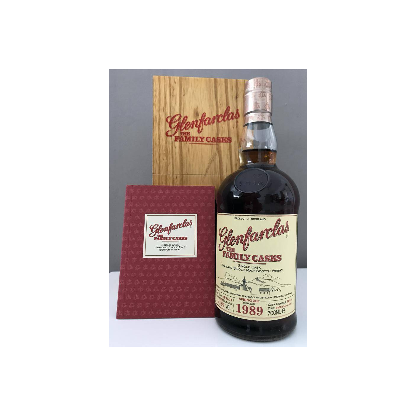 Glenfarclas 1989 27 Years Single Malt Whisky 3