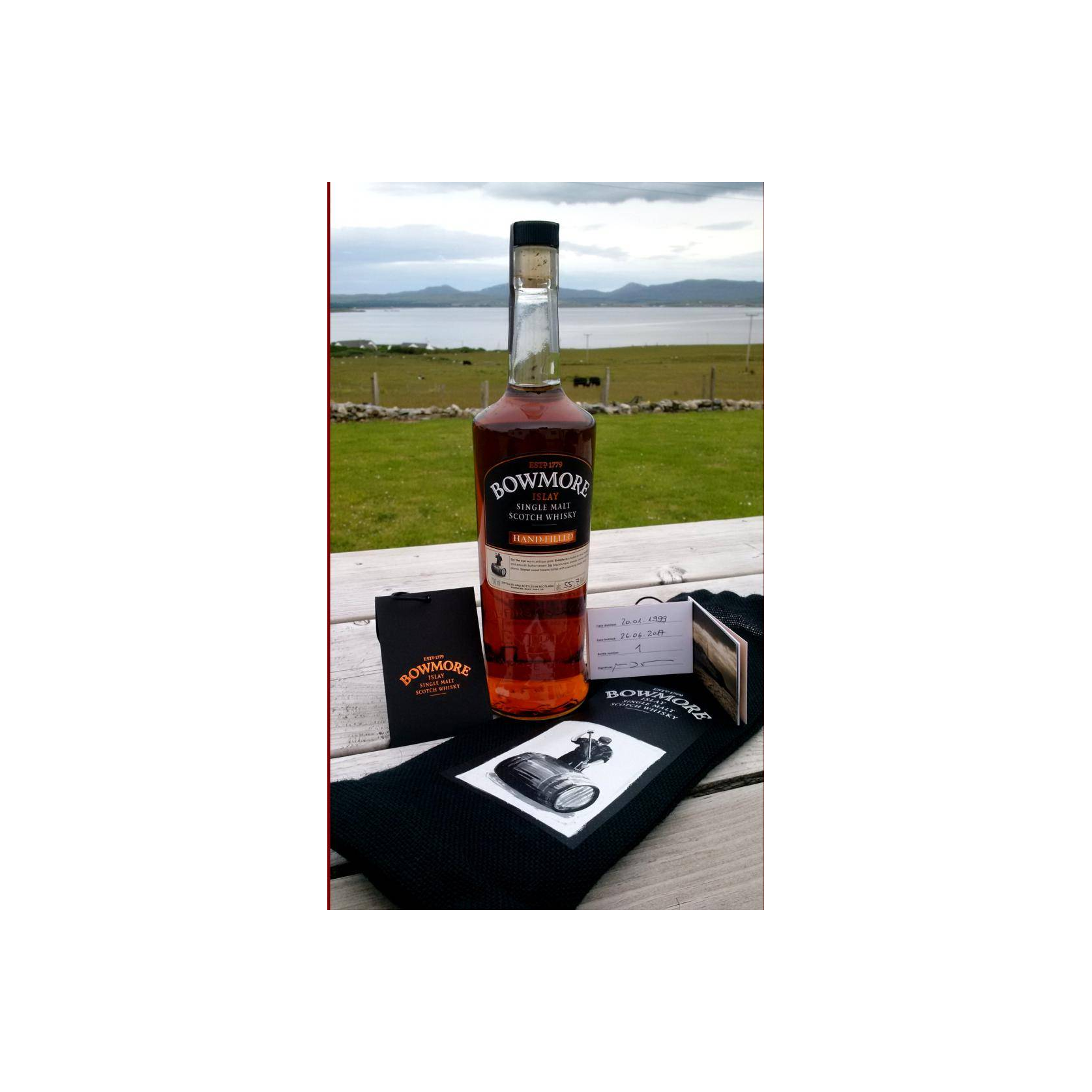 Bowmore 1999 18 Years Single Malt Whisky 2