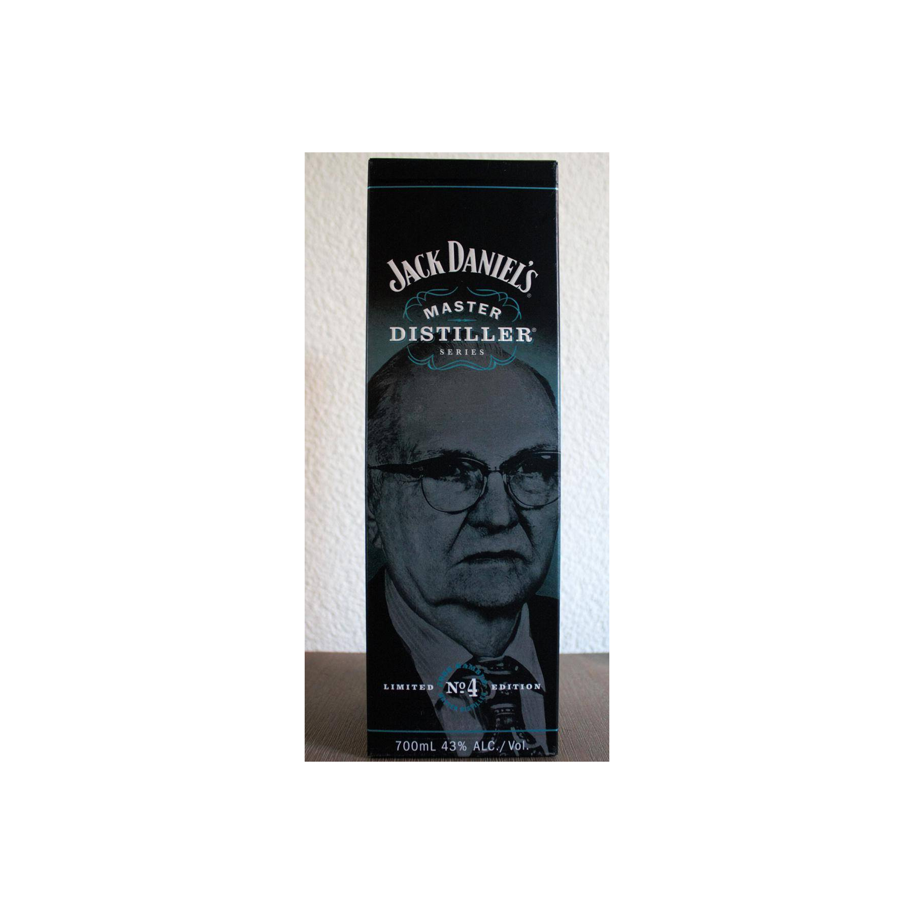 Jack Daniel's Tennessee Whisky  3