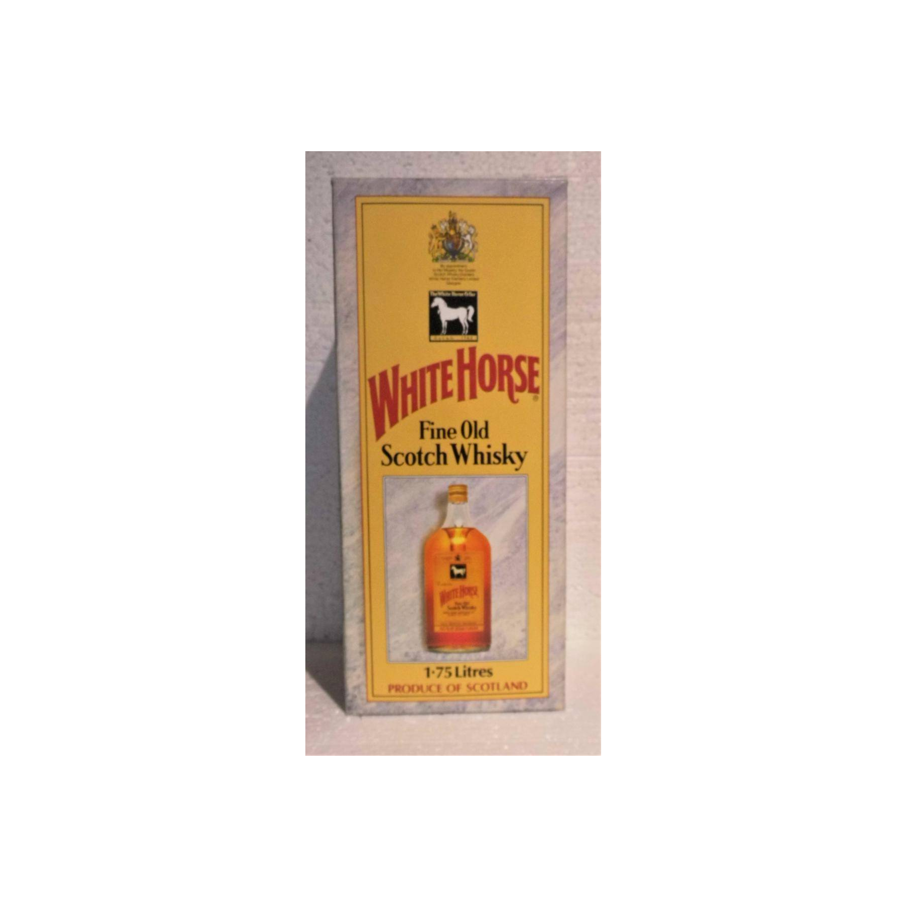 White Horse Blended Whisky 3