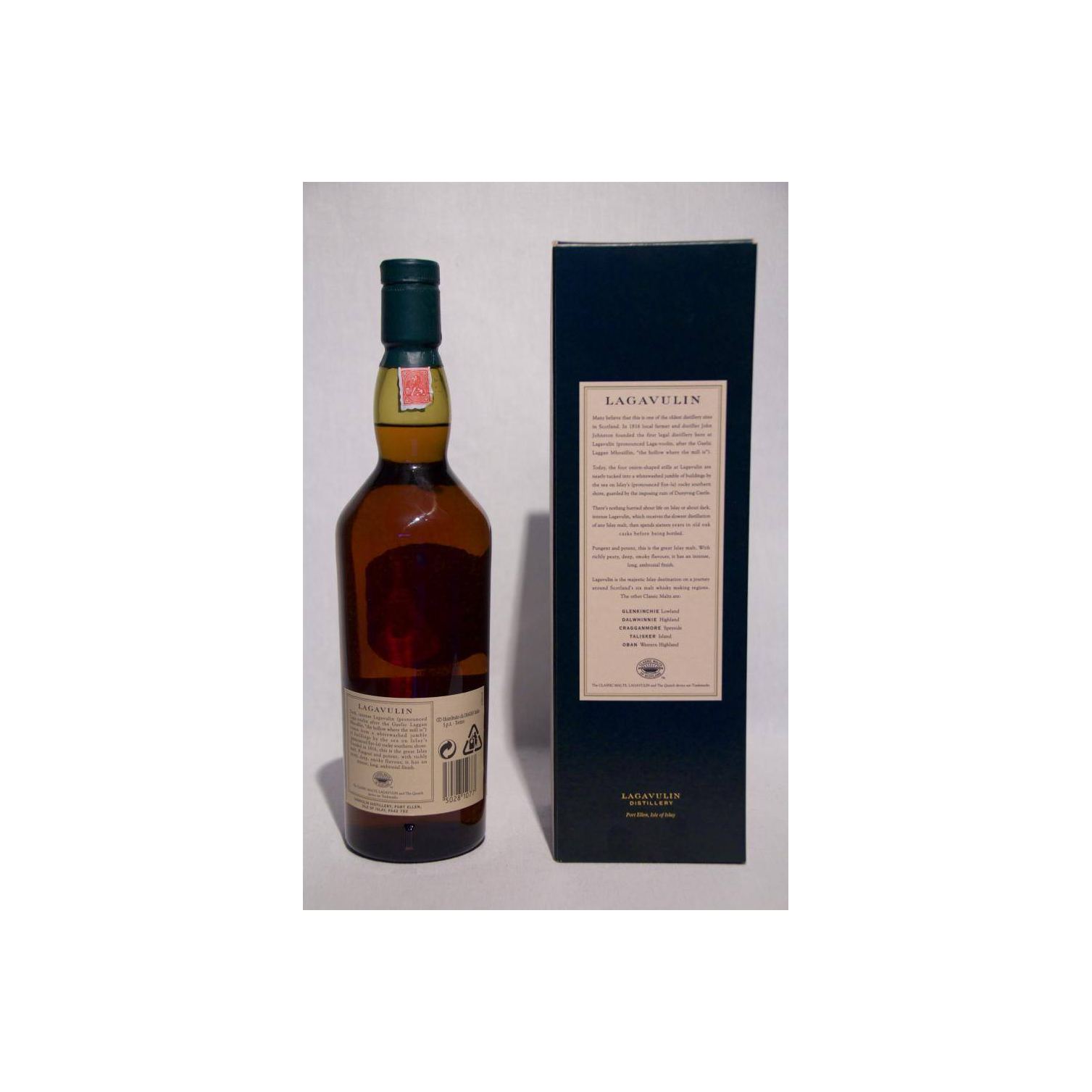 Lagavulin 16 Years Single Malt Whisky 3