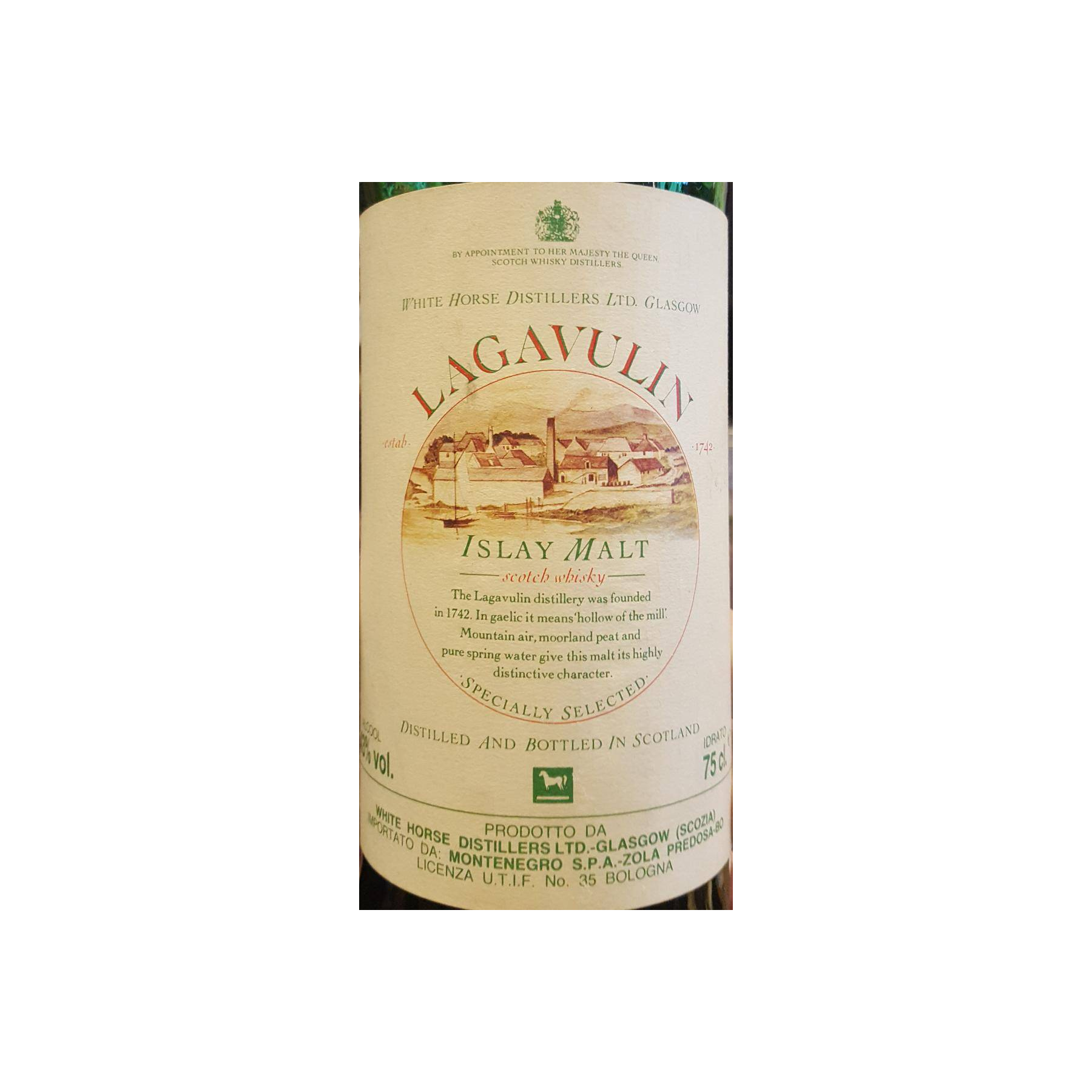 Lagavulin 12 Years Single Malt Whisky 2