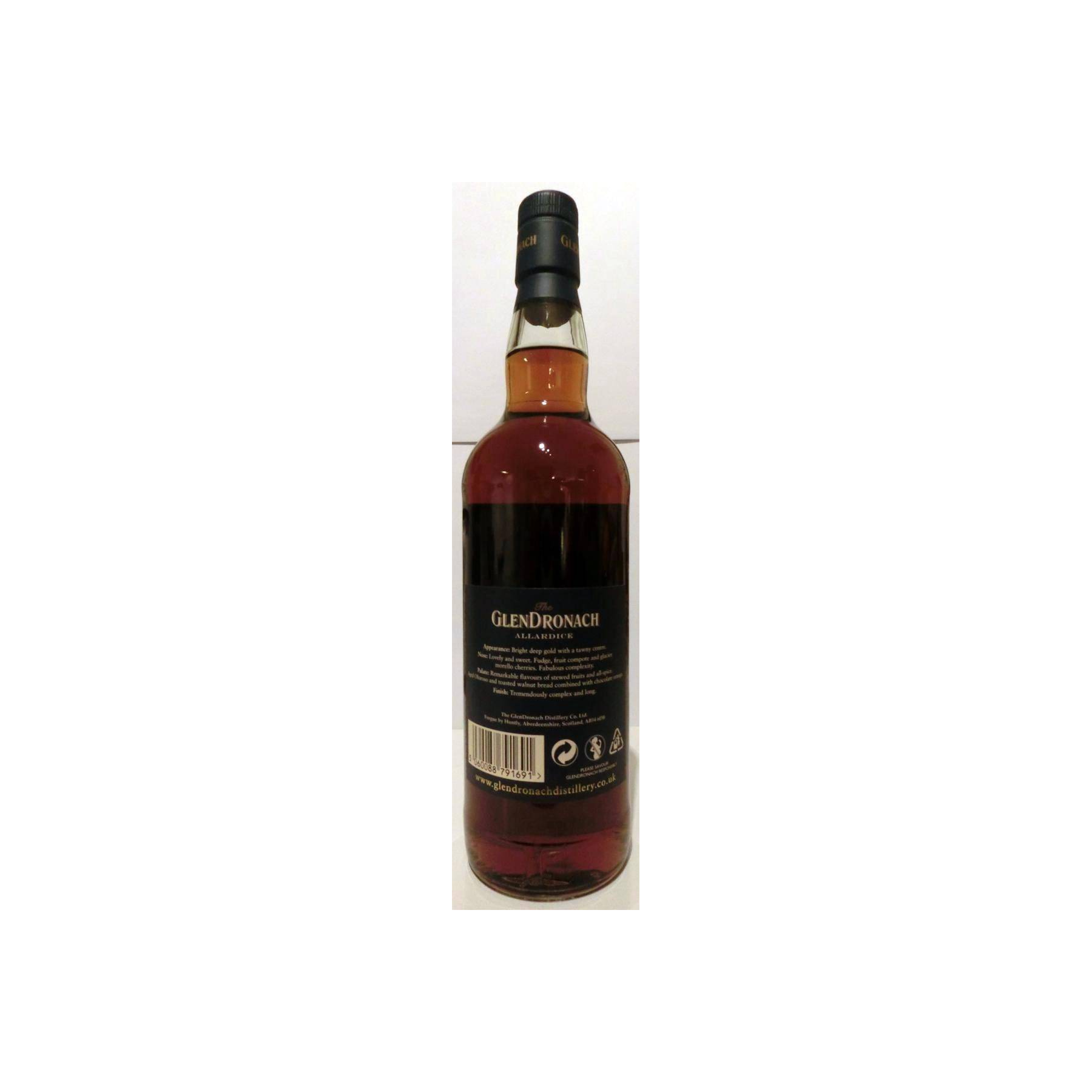 GlenDronach 18 Years Single Malt Whisky 3