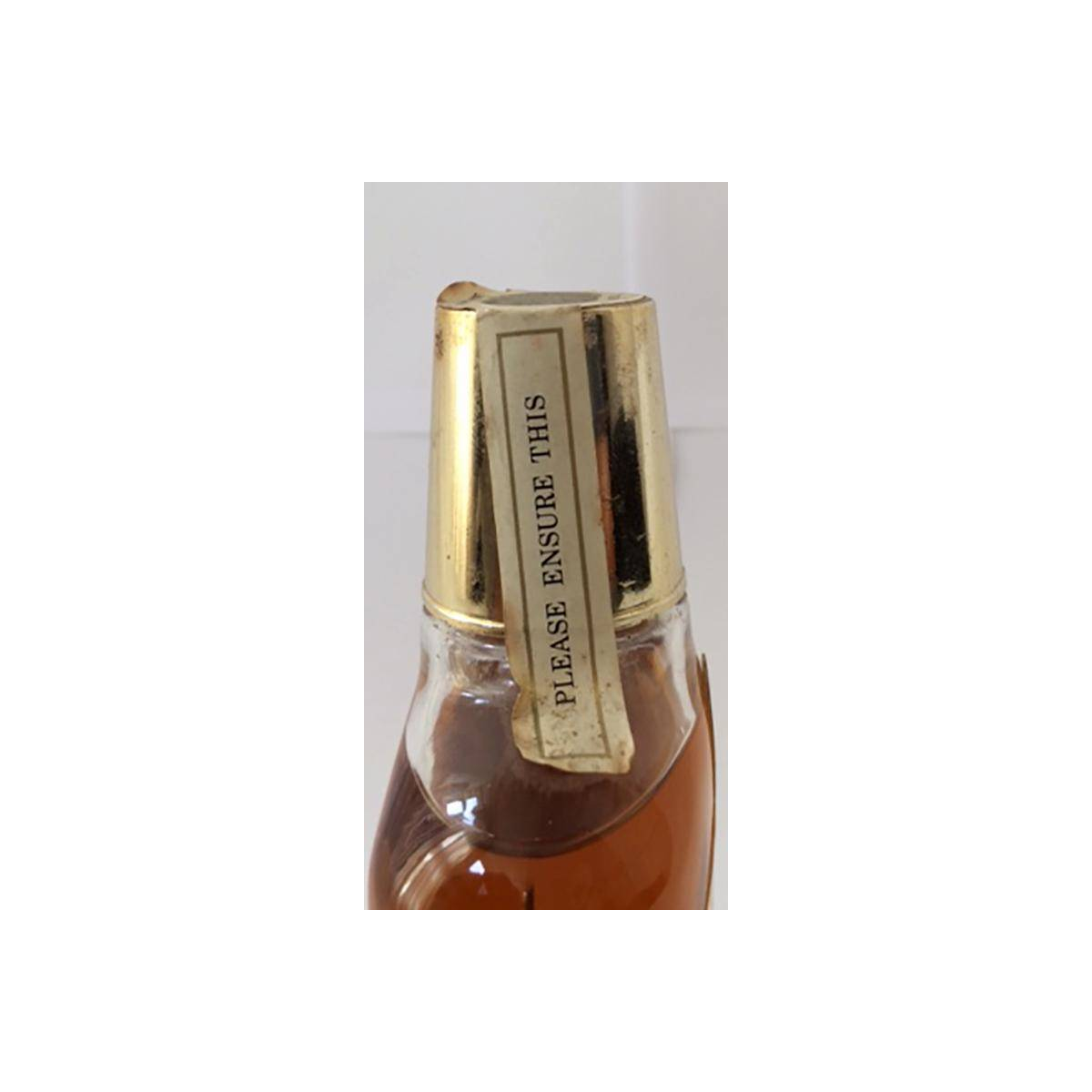 Red Hackle Blended Scotch Whisky 2
