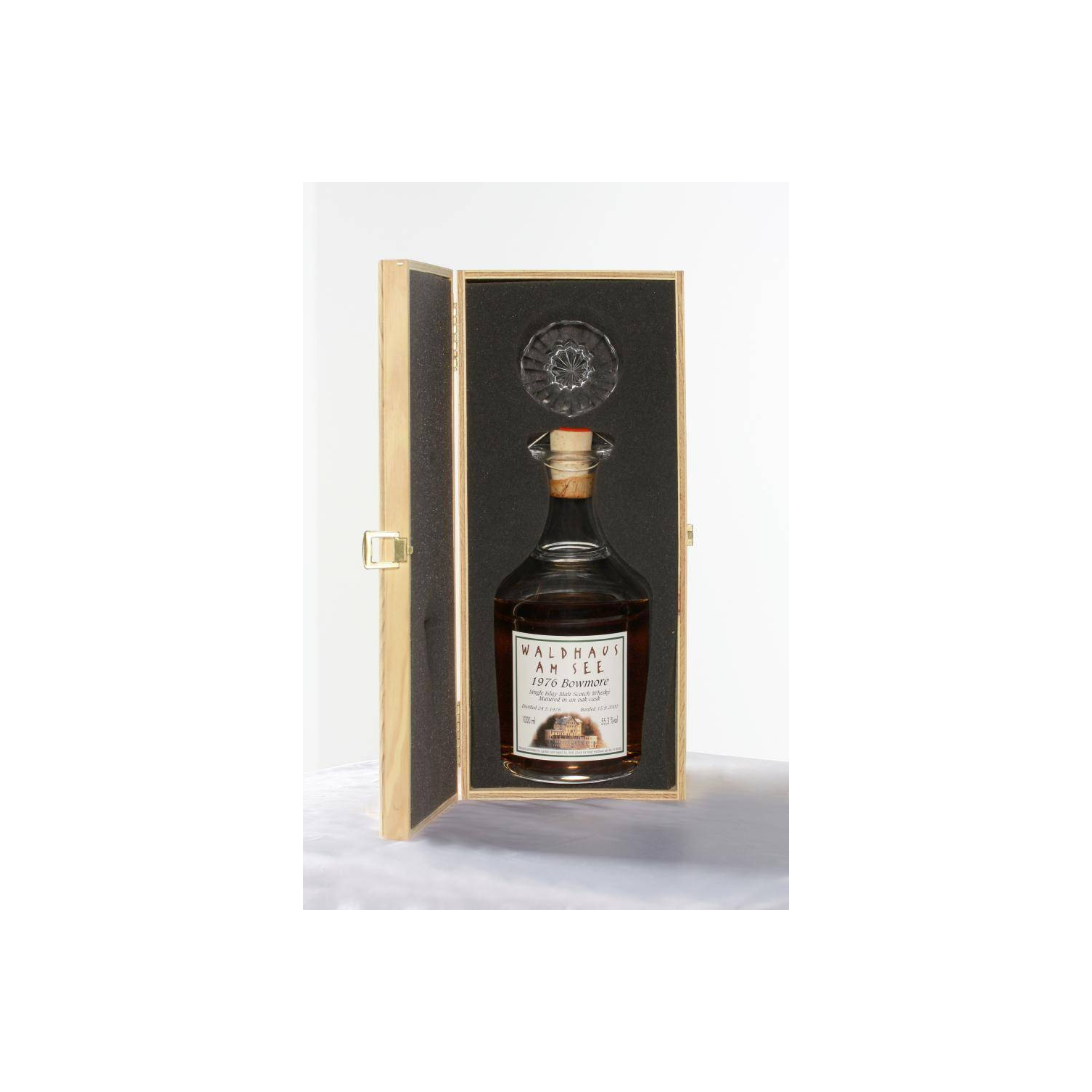 Bowmore 1976 24 Years Single Malt Whisky 2