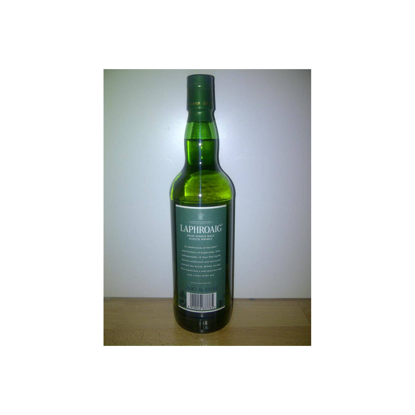 Laphroaig 15 Years Single Malt Whisky 2