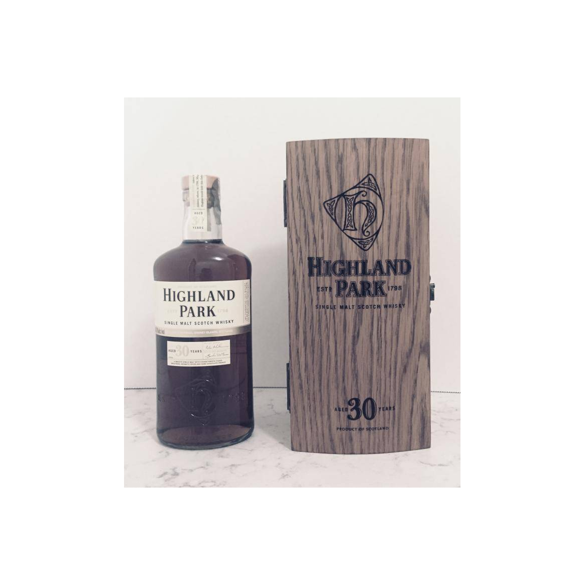Highland Park 30 Years Single Malt Whisky 3
