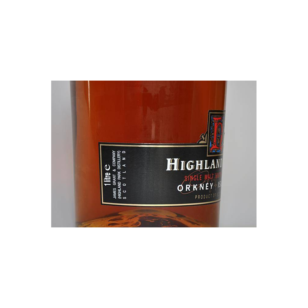 Highland Park 12 Years Single Malt Whisky 3