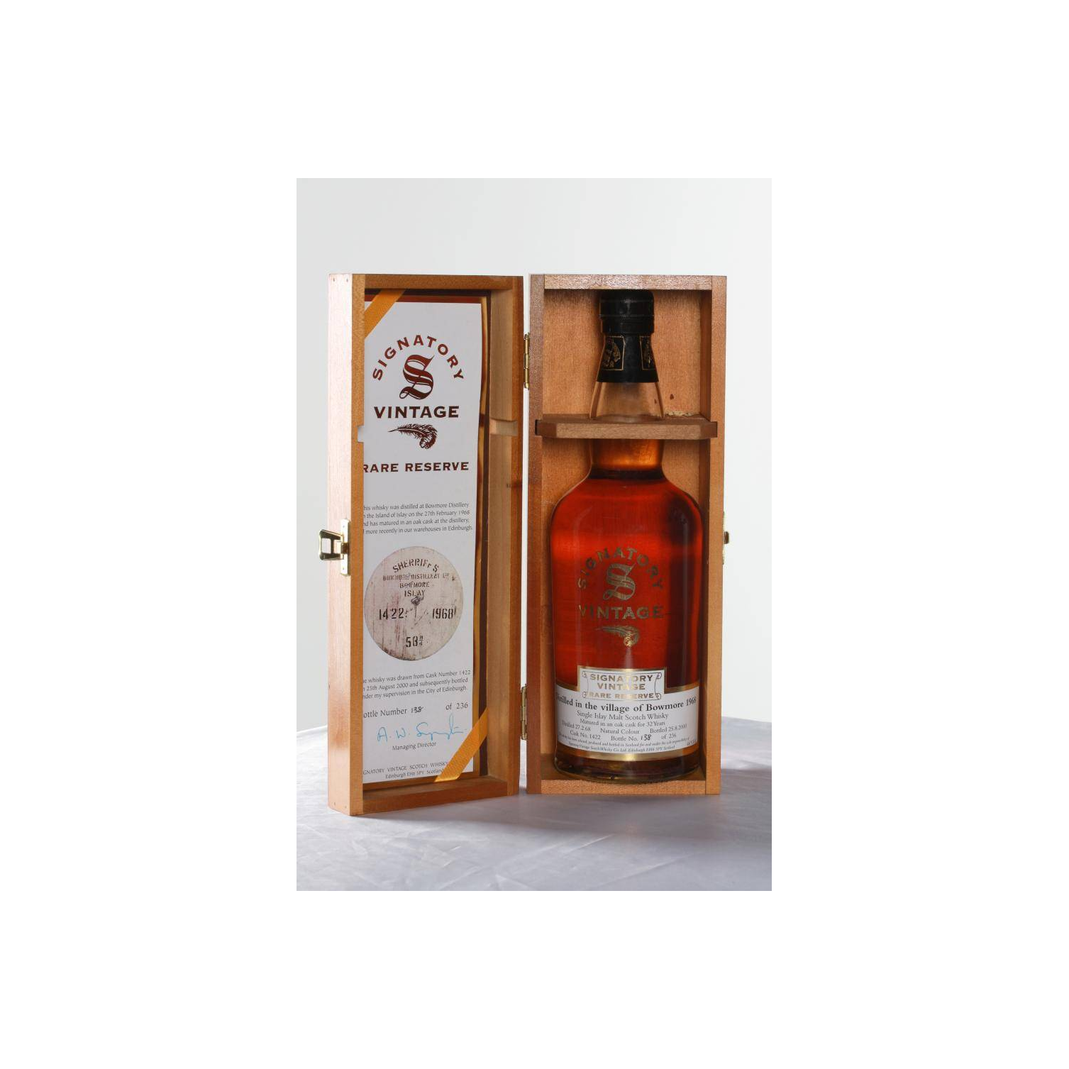 Bowmore 1968 32 Years Single Malt Whisky 3