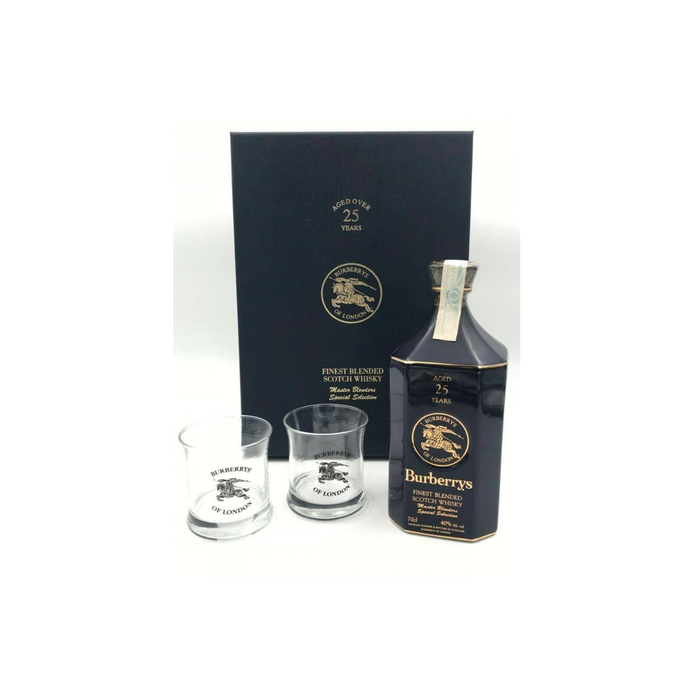 Burberrys' 25 Years Blended Whisky 3
