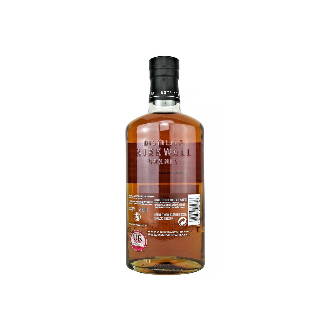Highland Park 12 Years Single Malt Whisky 2