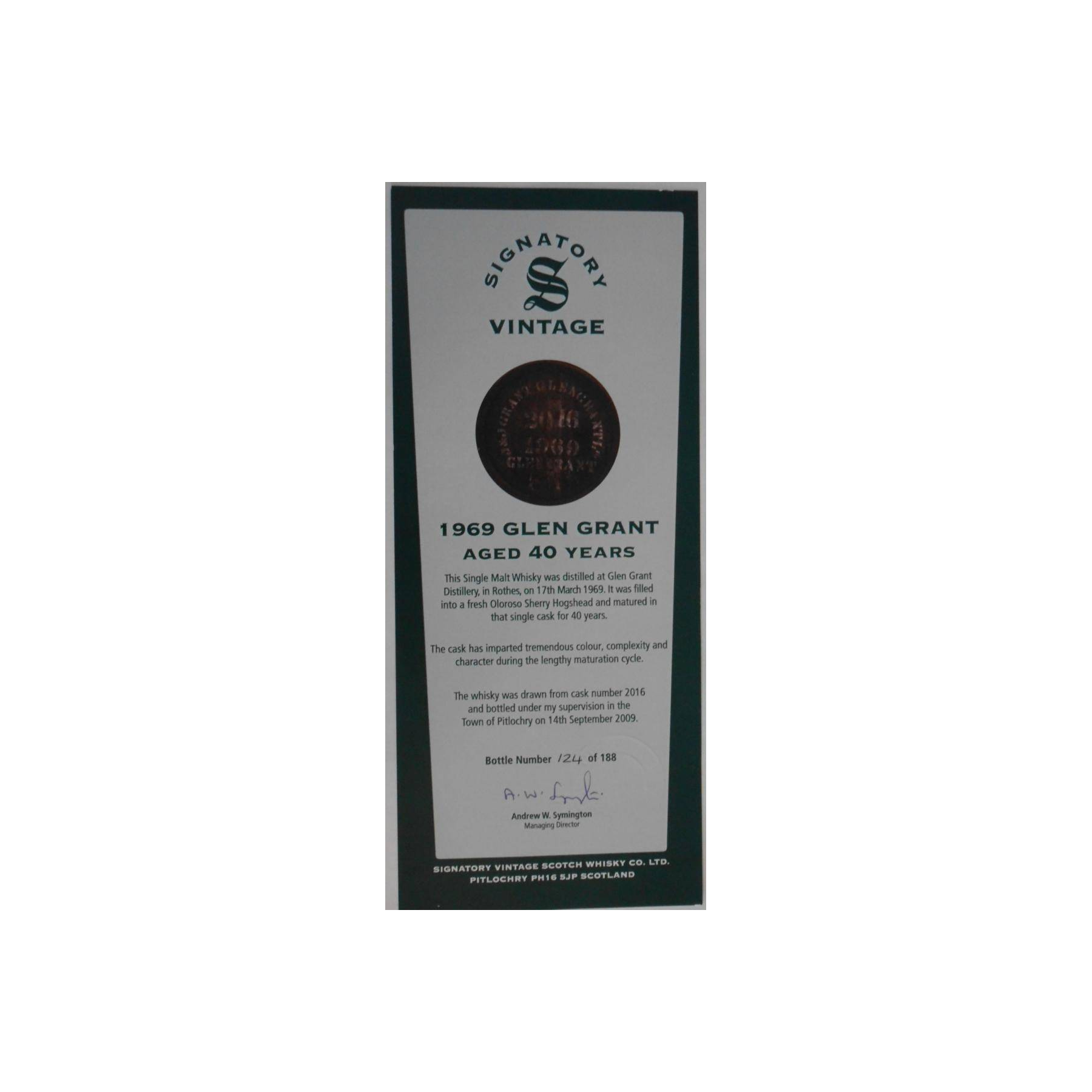 Glen Grant Cask Strength Collection 1969 40 Years Single Malt Whisky 3
