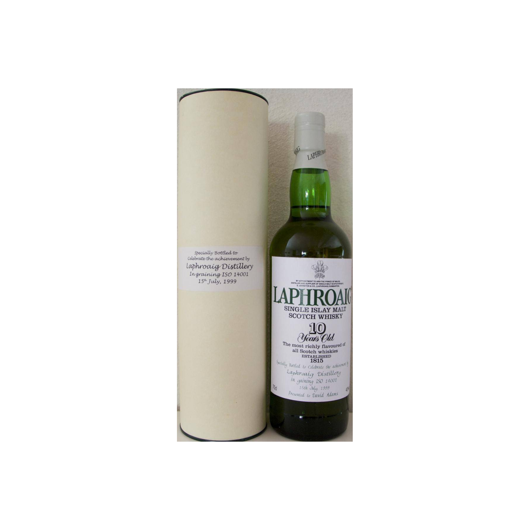 Laphroaig 10 Years Single Malt Whisky 3