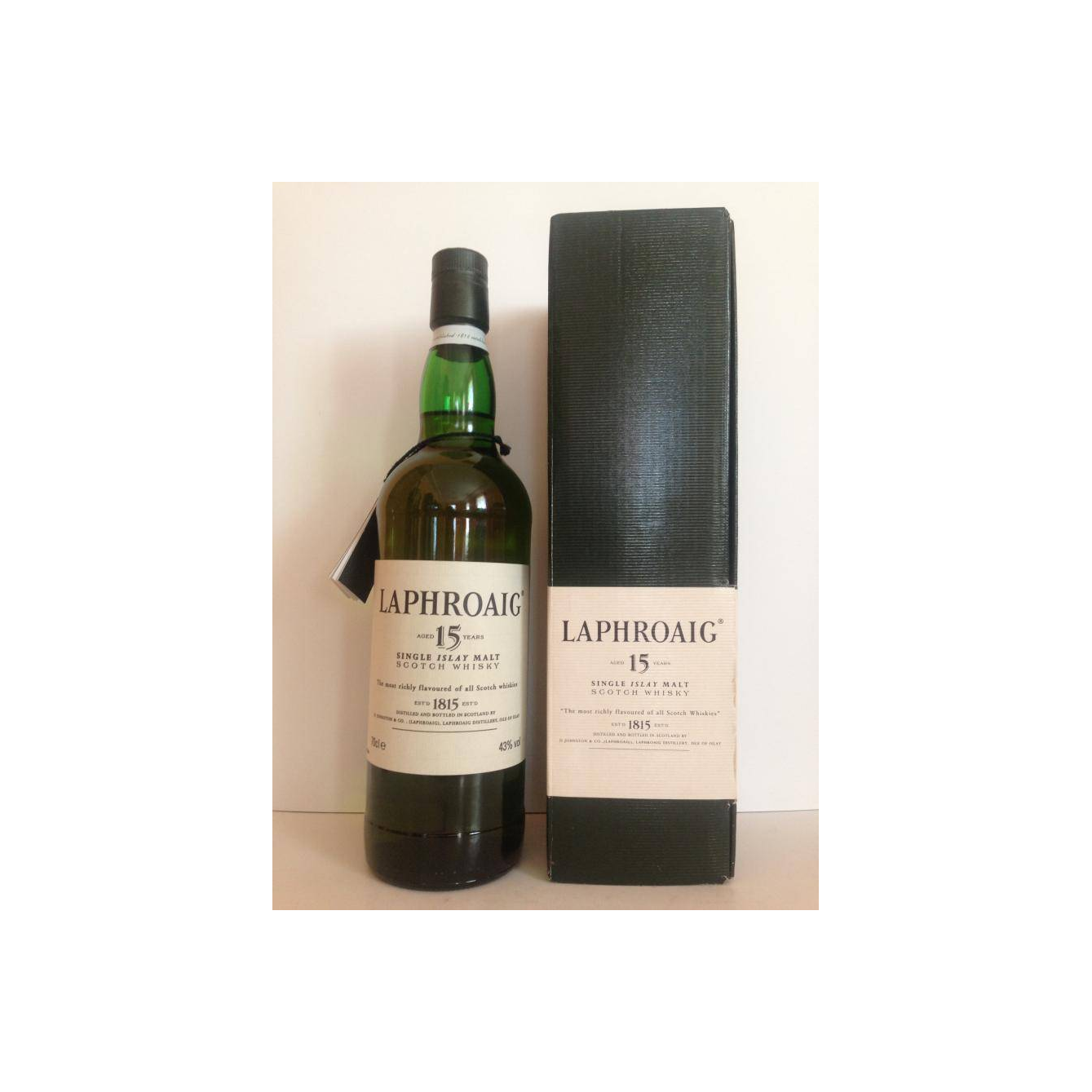 Laphroaig 15 Years Single Malt Whisky 2