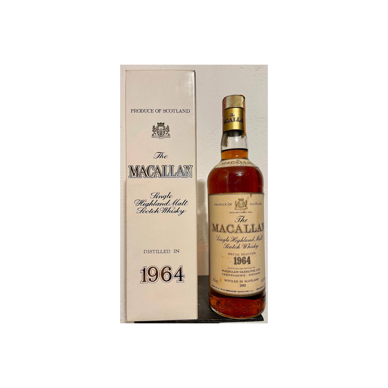 The Macallan 1964 18 Years Single Malt Whisky 2