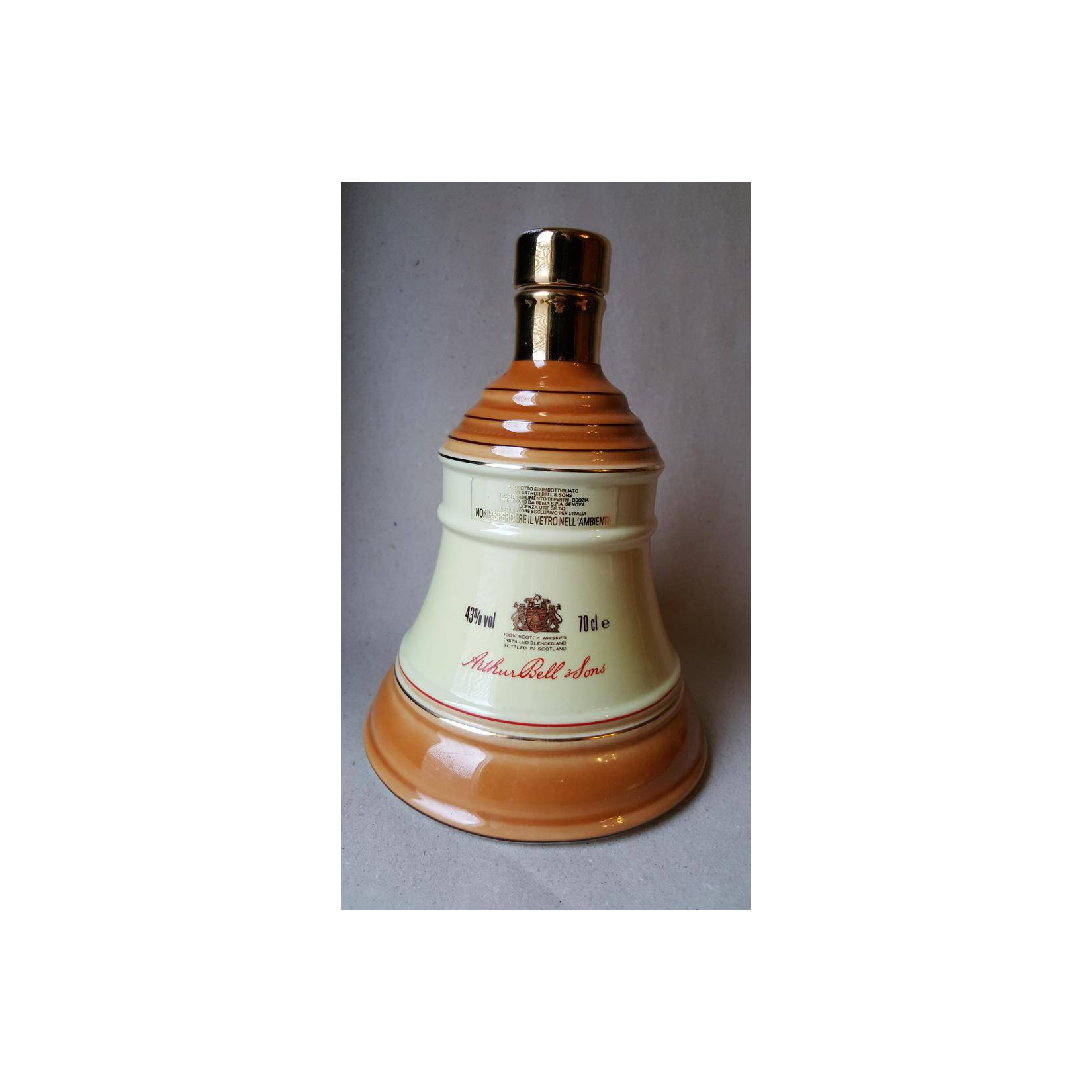 Bell's Old Scotch Whisky 2