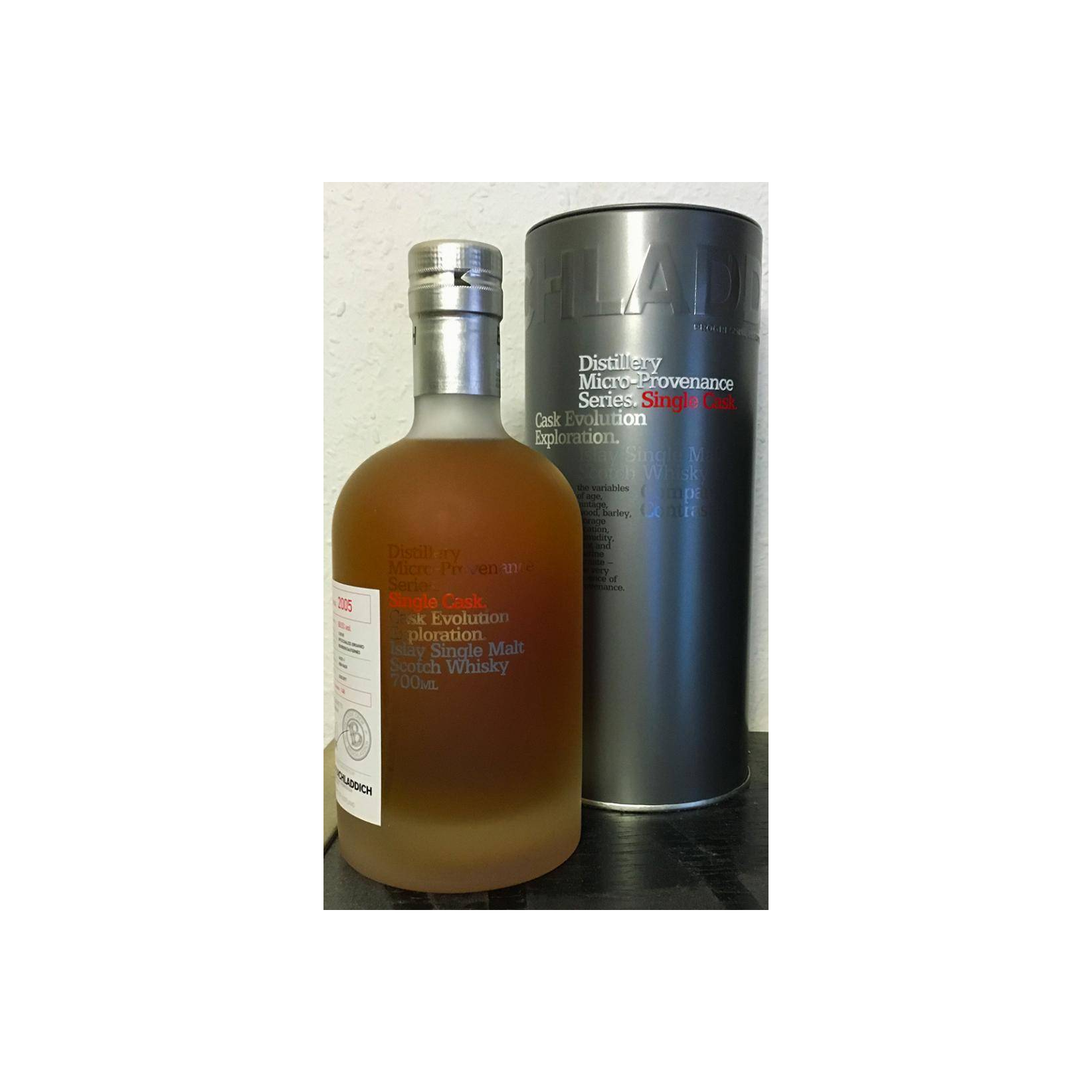 Bruichladdich 2005 11 Years Single Malt Whisky 3