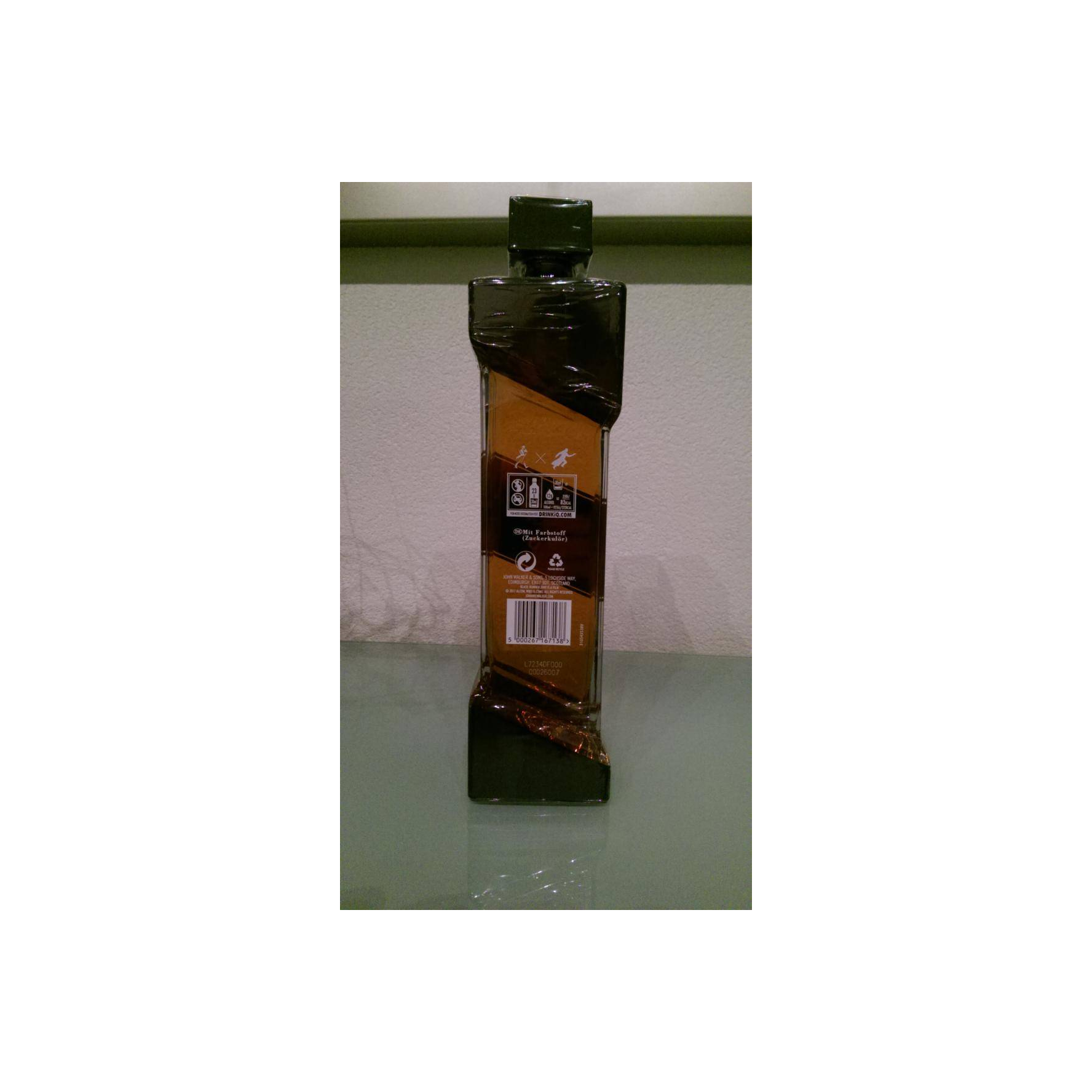 Johnnie Walker Blended Whisky 2