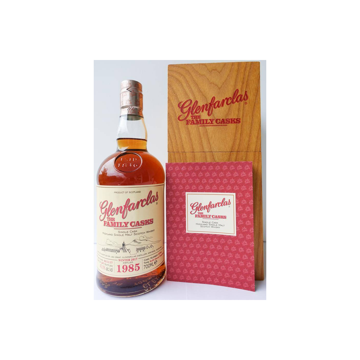 Glenfarclas 1985 32 Years Single Malt Whisky 3