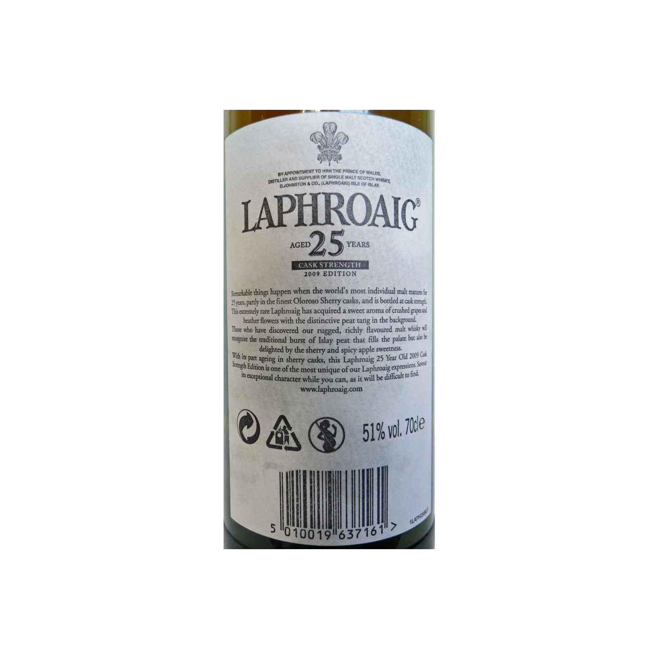 Laphroaig 25 Years Single Malt Whisky 3