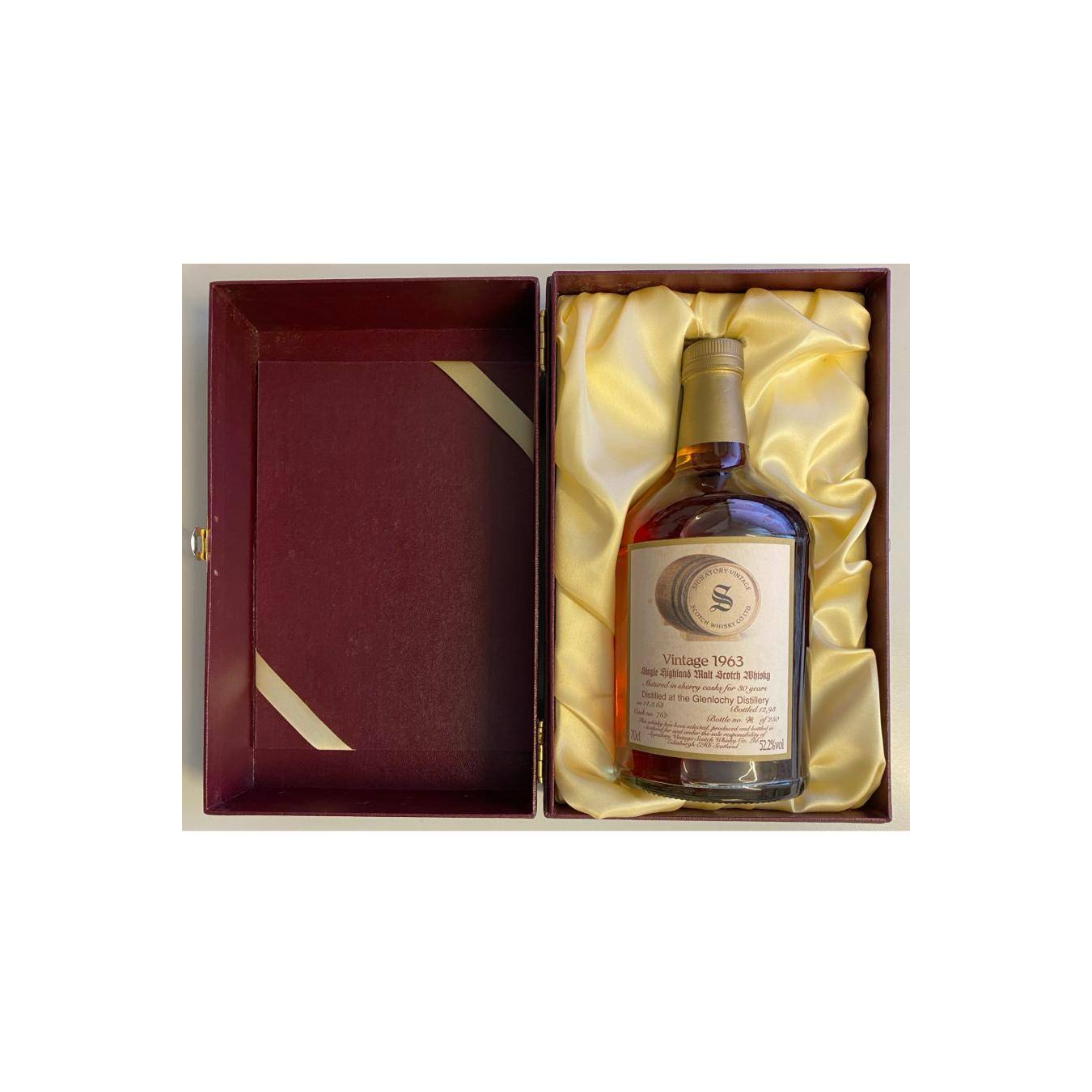The Scotch Malt Whisky Society Vintage Collection - Dumpy 1963 30 Years Single Malt Whisky 2