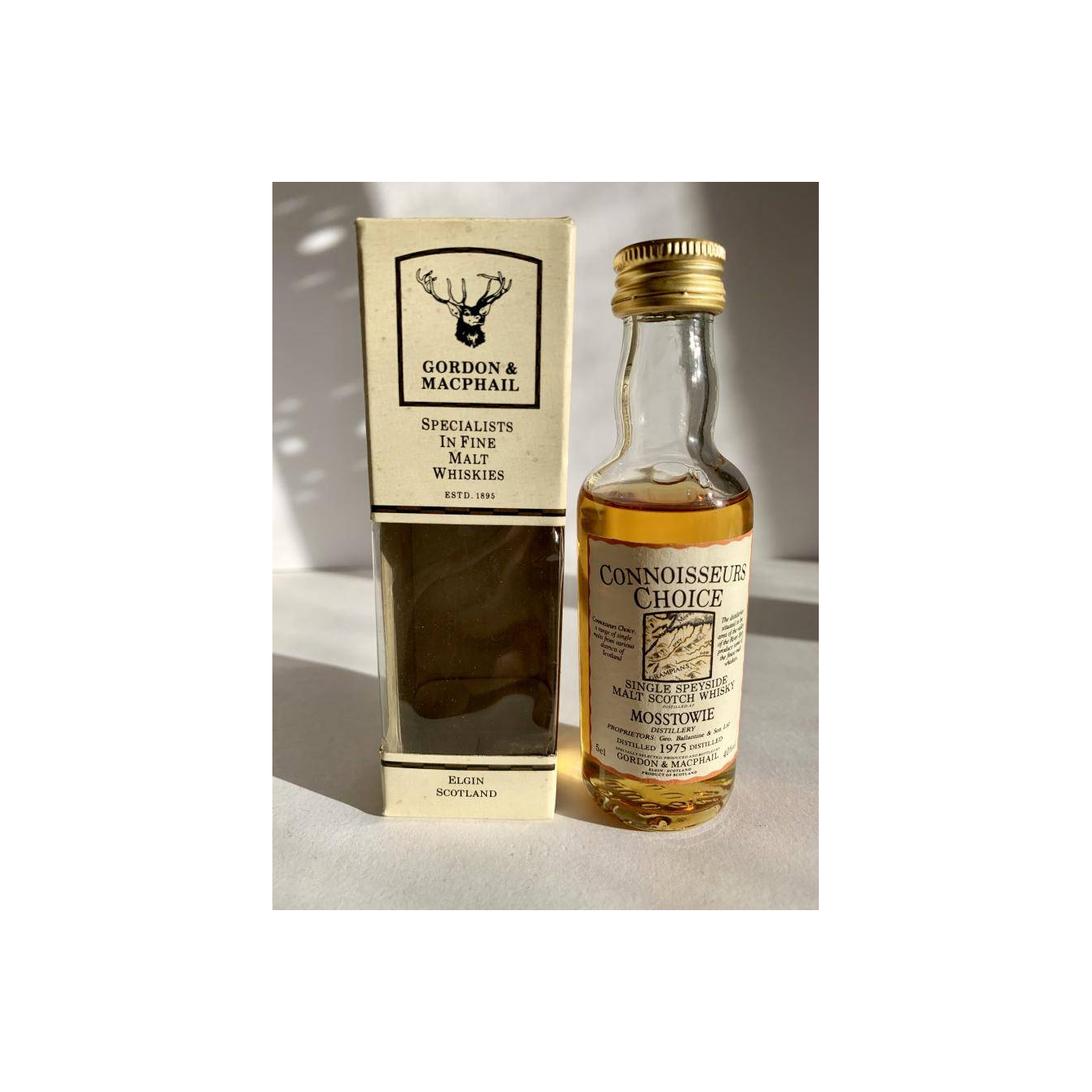 Gordon & MacPhail 1975 18 Years Single Malt Whisky 2
