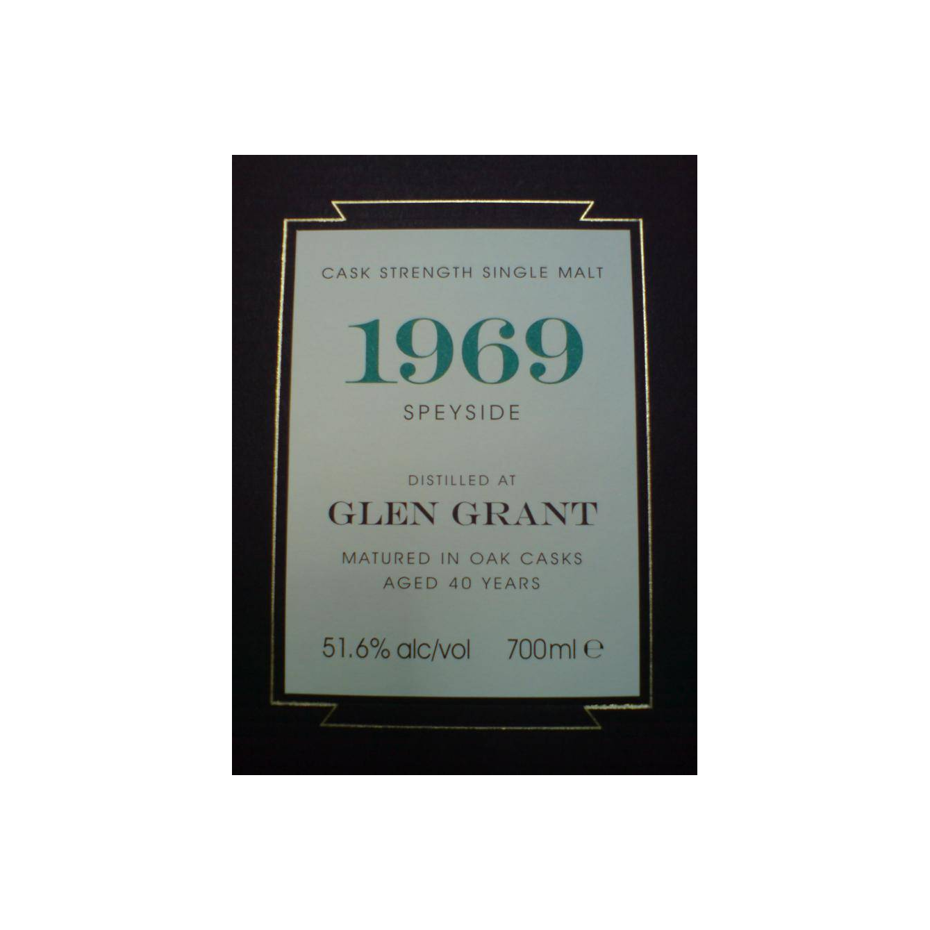 Glen Grant 1969 40 Years Single Malt Whisky 3