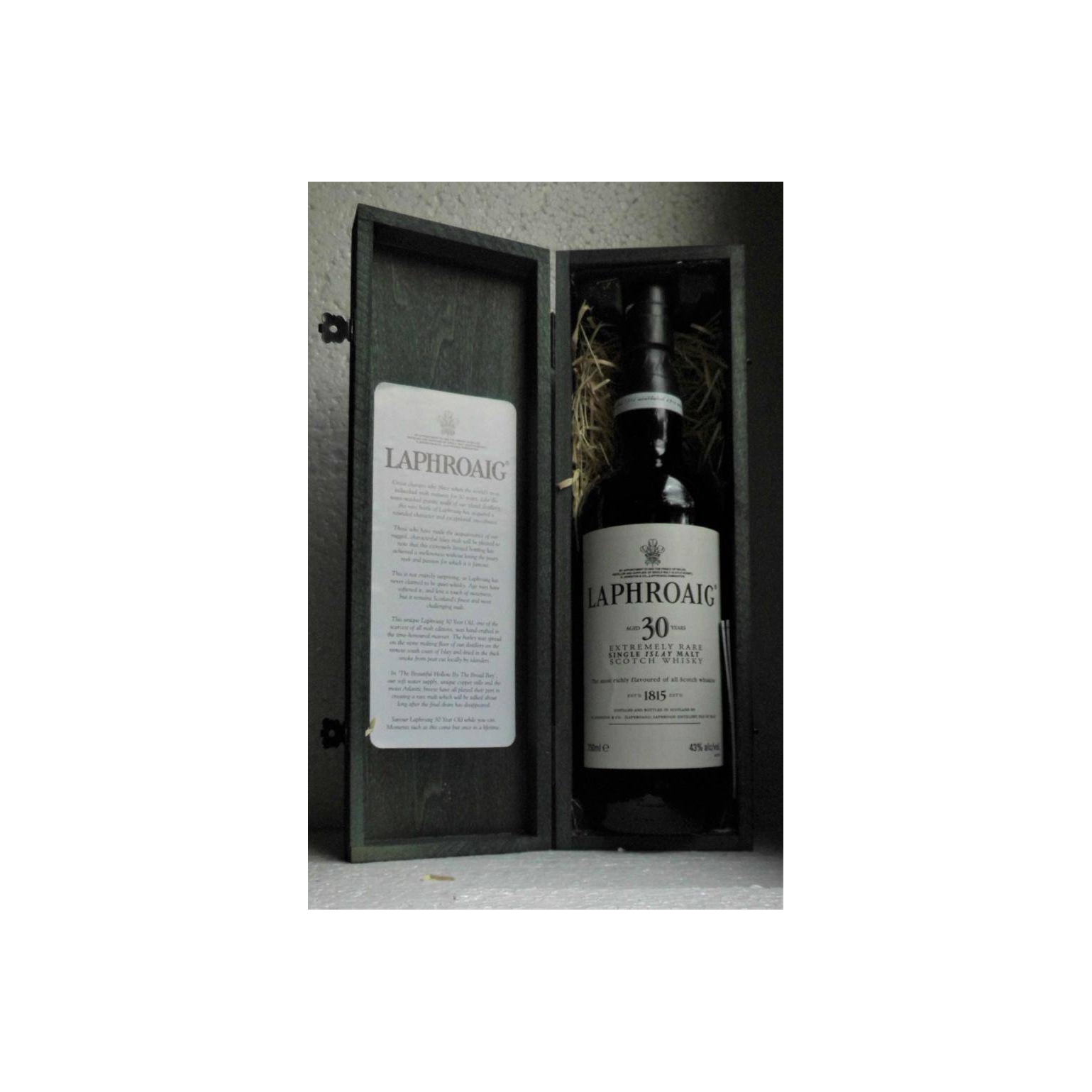 Laphroaig 30 Years Single Malt Whisky