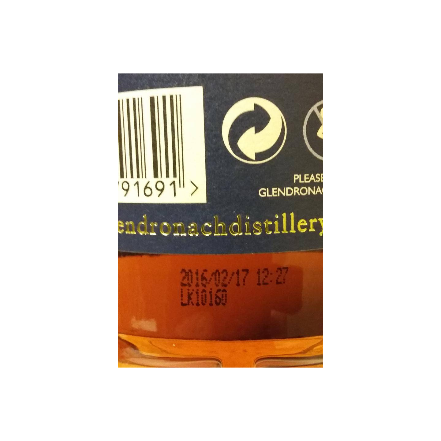 GlenDronach 18 Years Single Malt Whisky 2