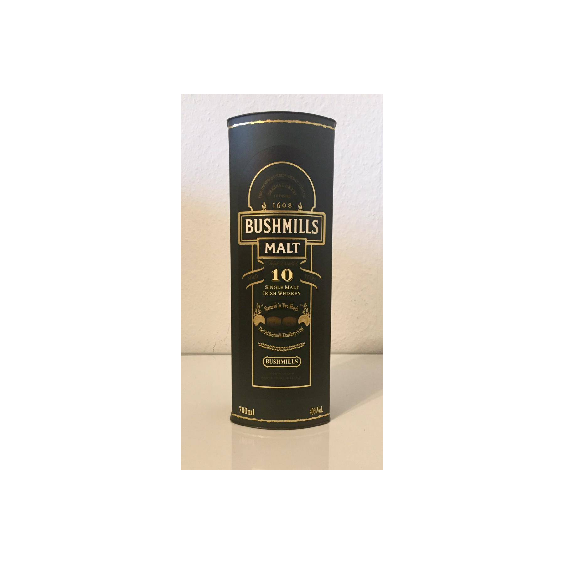Bushmills 10 Years Single Malt Whisky 2