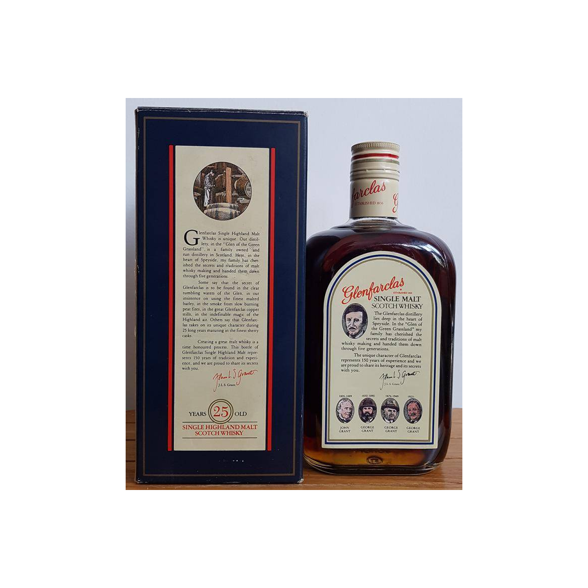 Glenfarclas 25 Years Single Malt Whisky 3