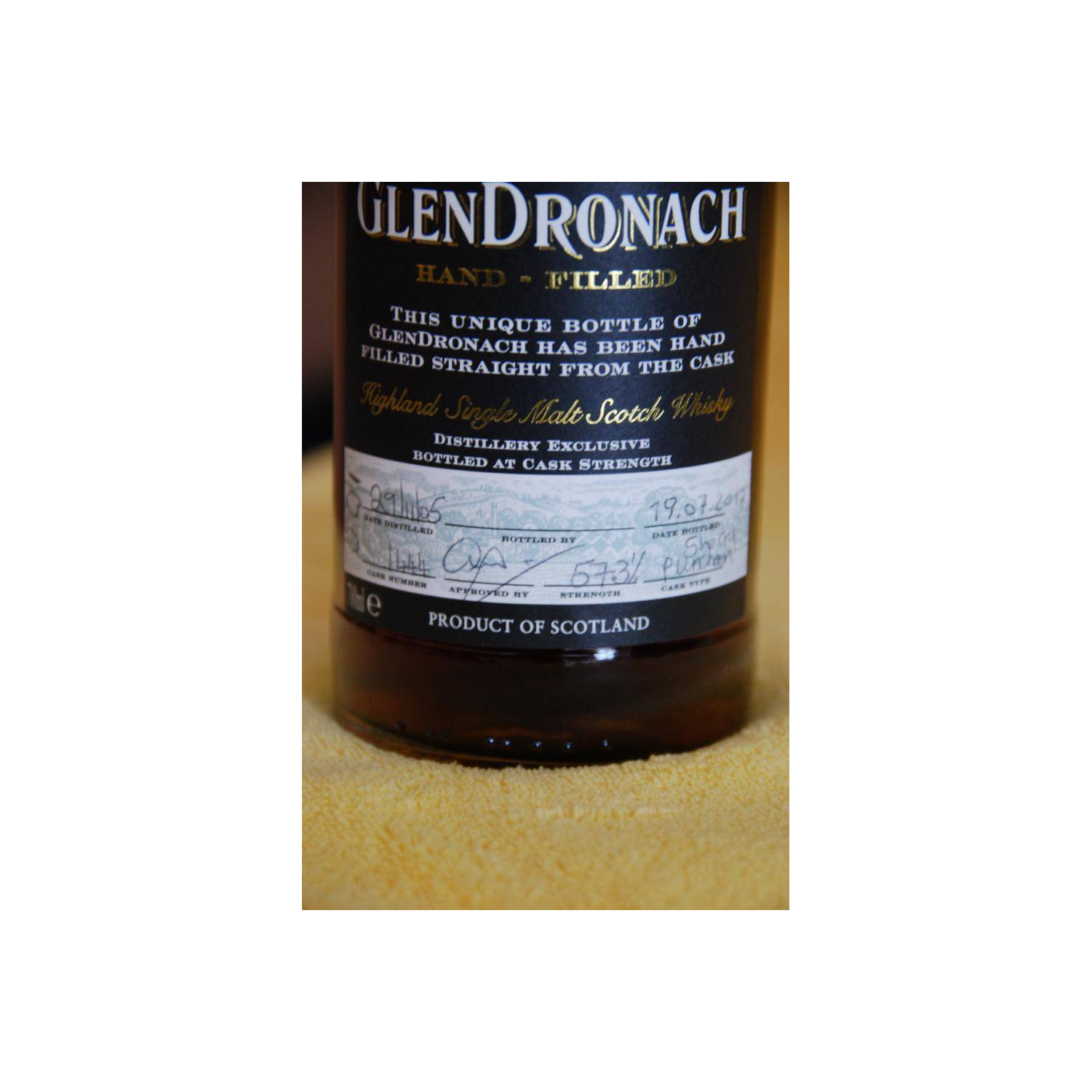 GlenDronach 2005 11 Years Single Malt Whisky 2