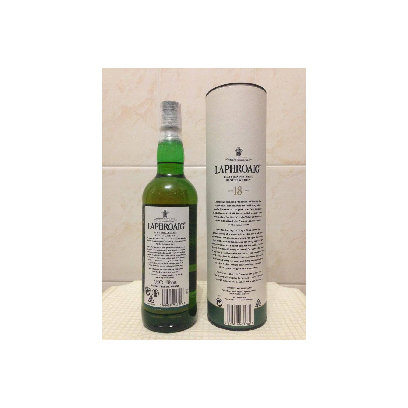 Laphroaig 18 Years Single Malt Whisky 3