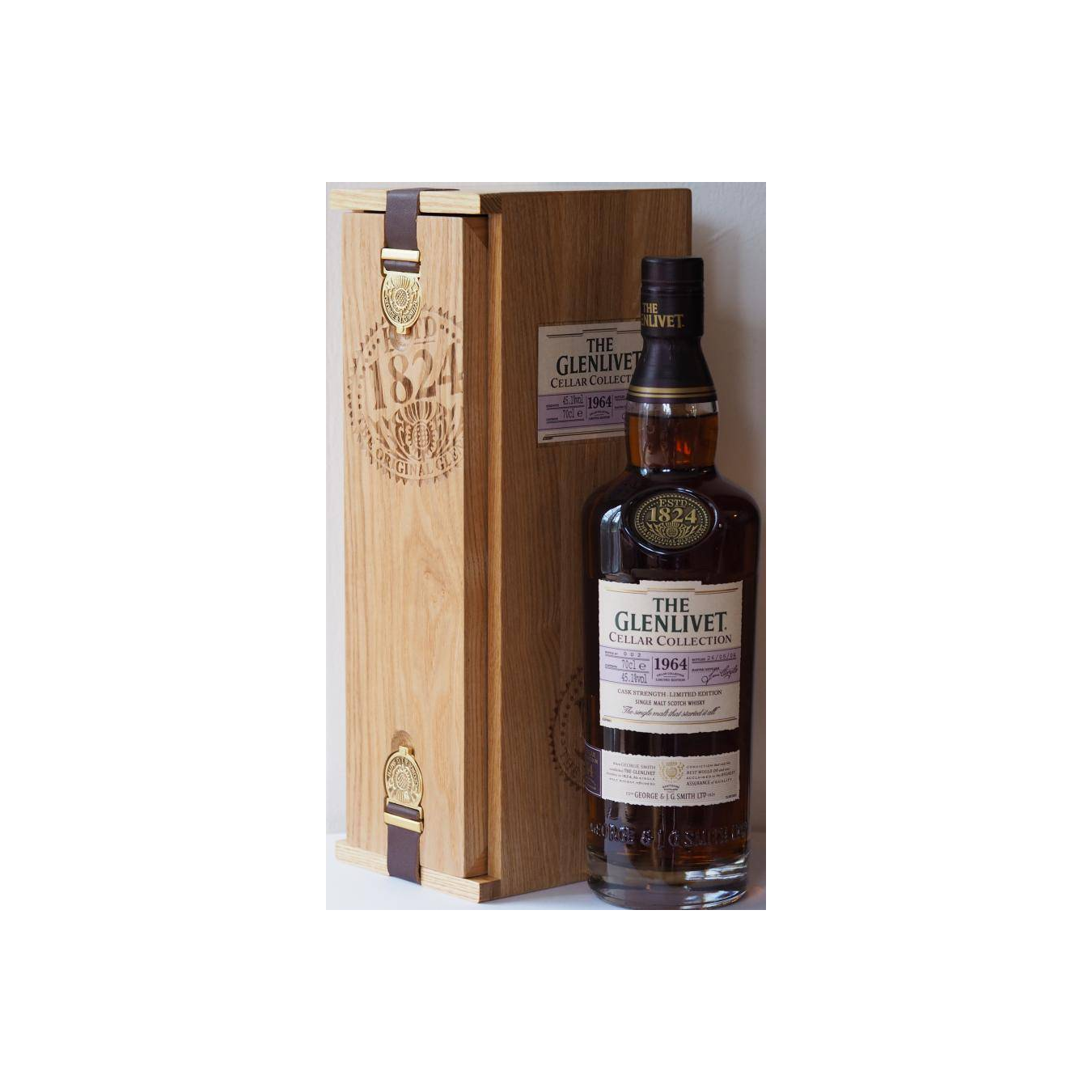 The Glenlivet 1964 40 Years Single Malt Whisky 3