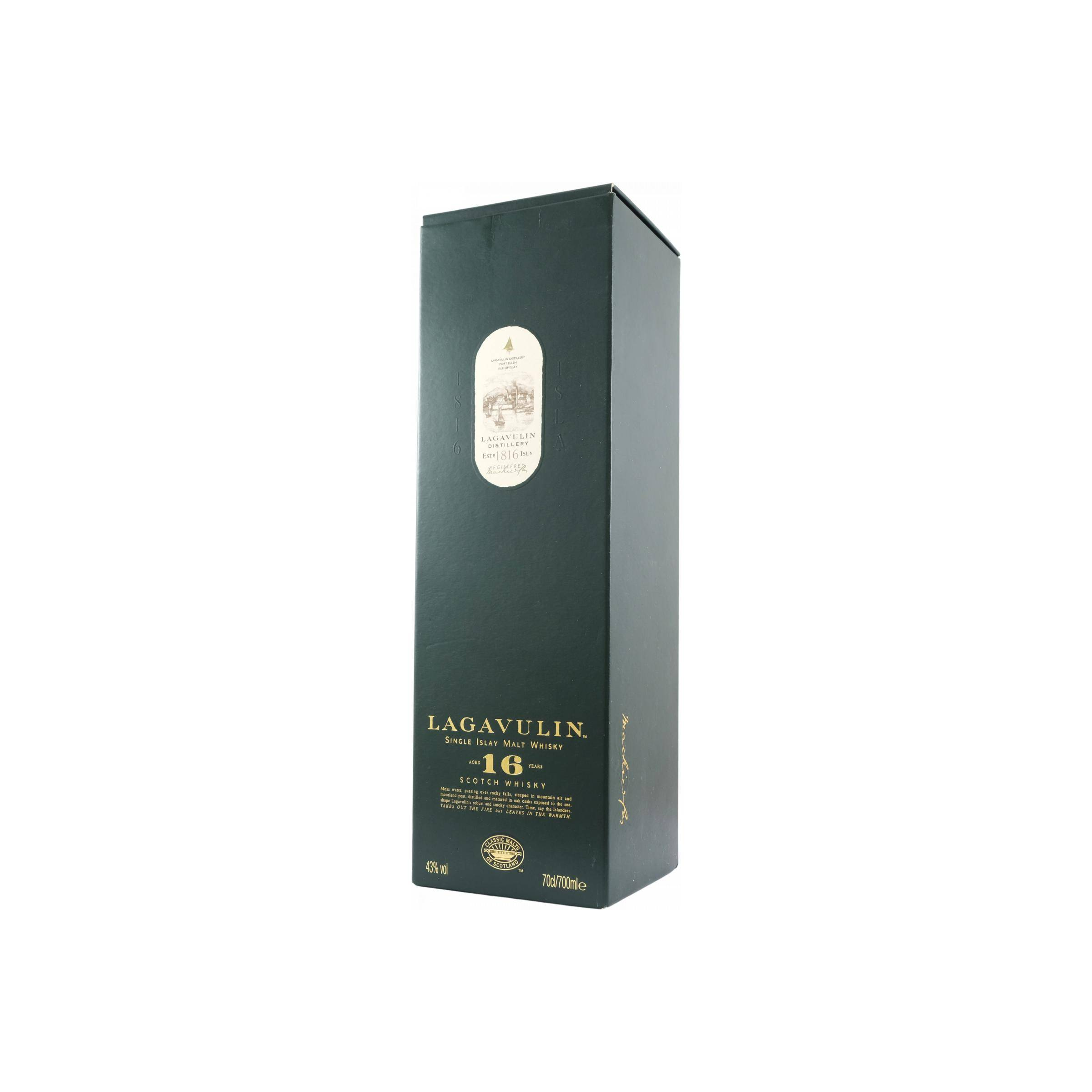 Lagavulin 16 Years Single Malt Whisky 3