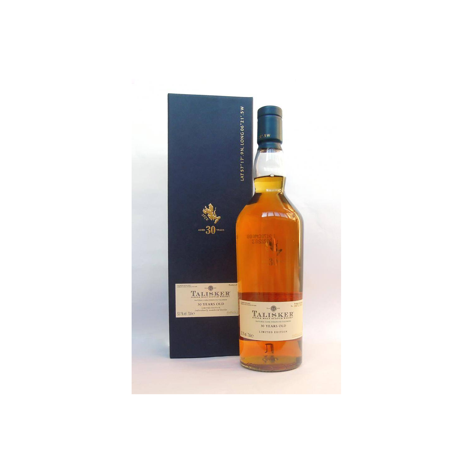 Talisker 30 Years Single Malt Whisky 3