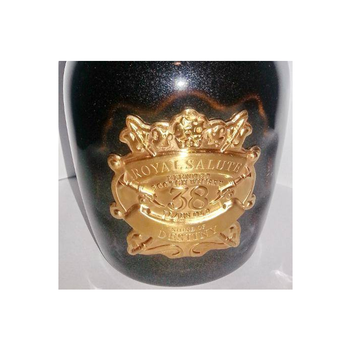 Chivas Regal 38 Years Blended Whisky 2