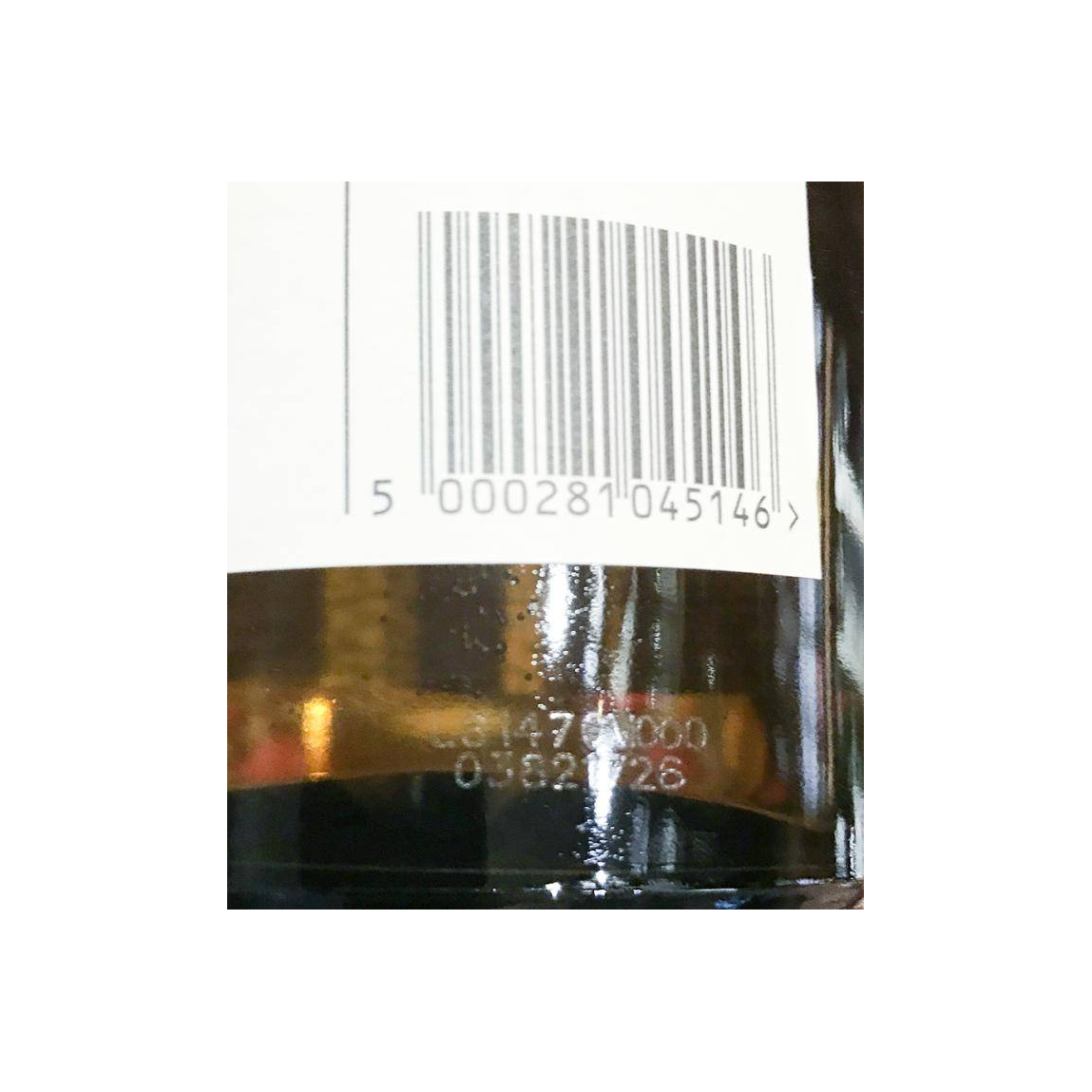 Lagavulin 8 Years Single Malt Whisky 2