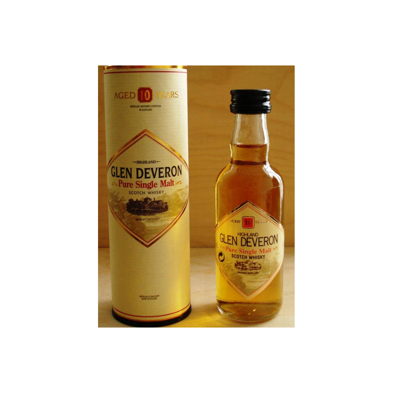 Glen Deveron 10 Years Single Malt Whisky 2
