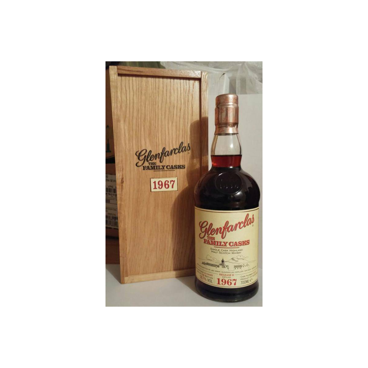 Glenfarclas 1967 40 Years Single Malt Whisky 2