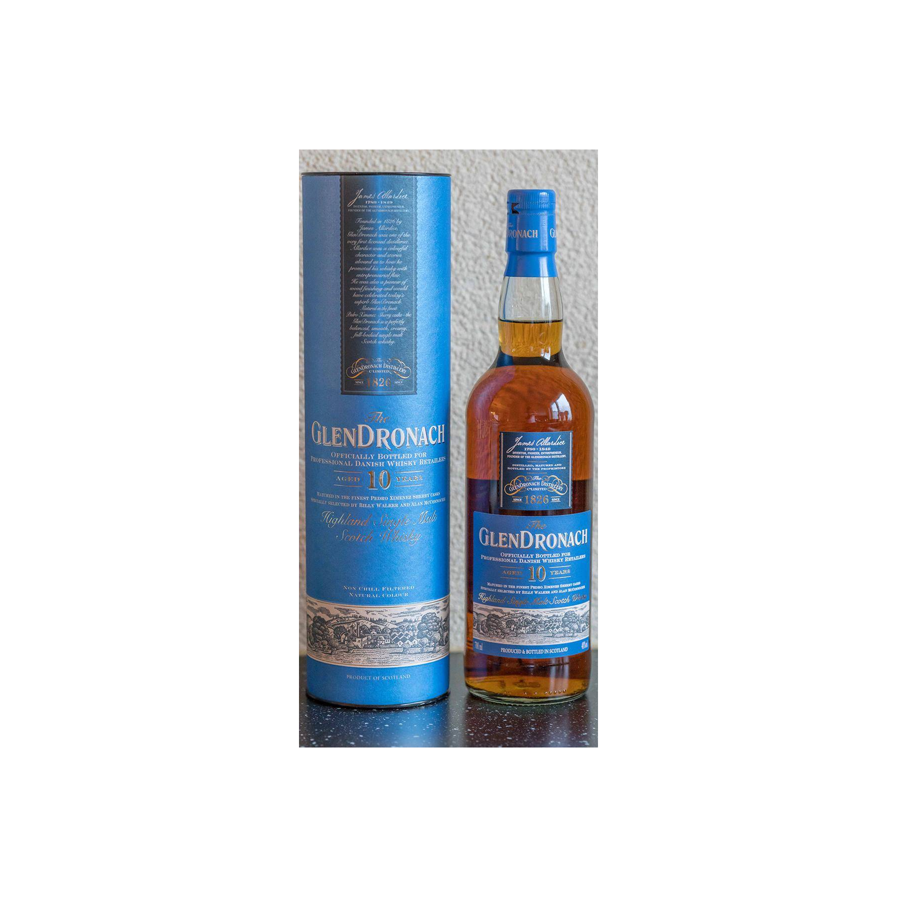 GlenDronach 10 Years Single Malt Whisky 3