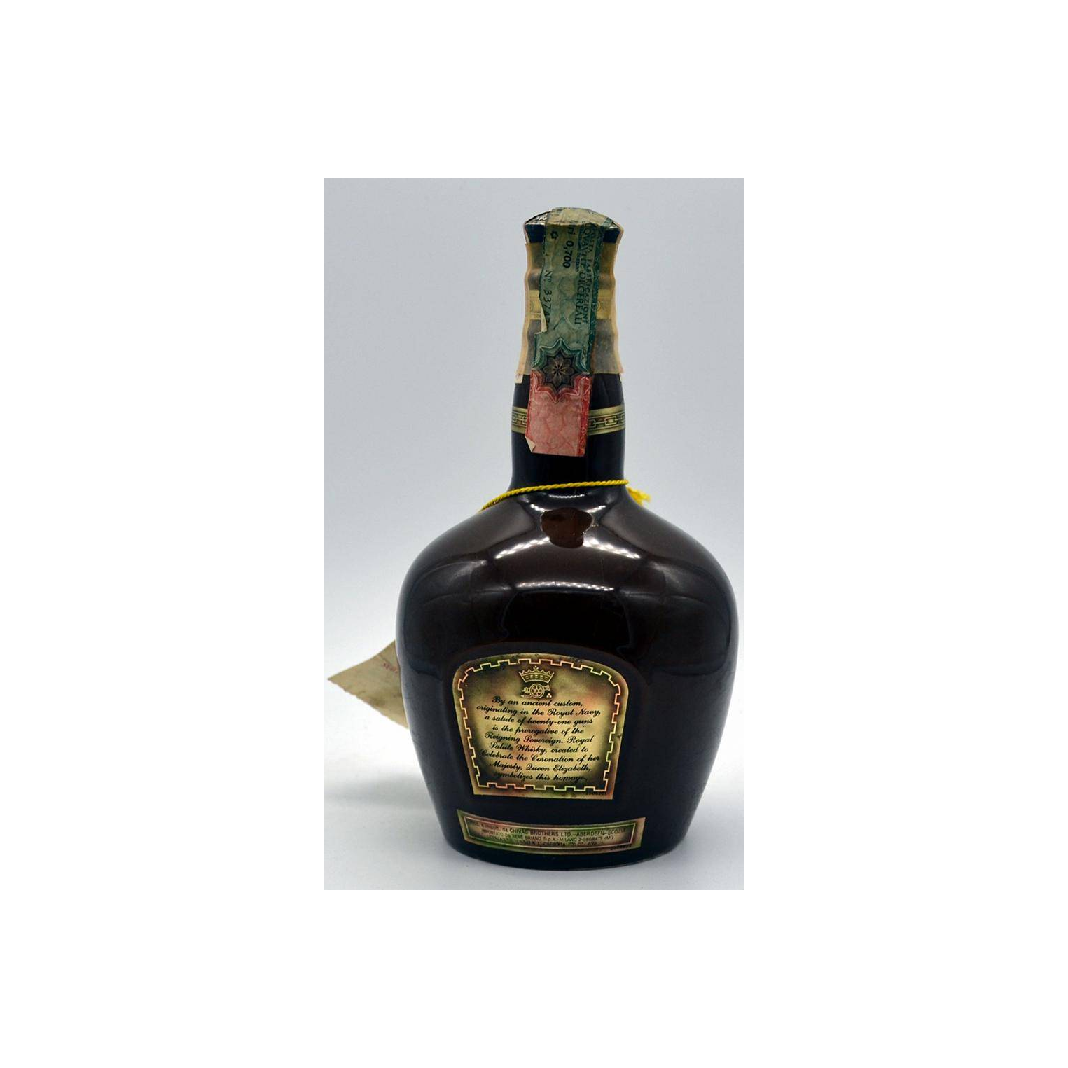 Chivas Regal 21 Years Blended Whisky 3