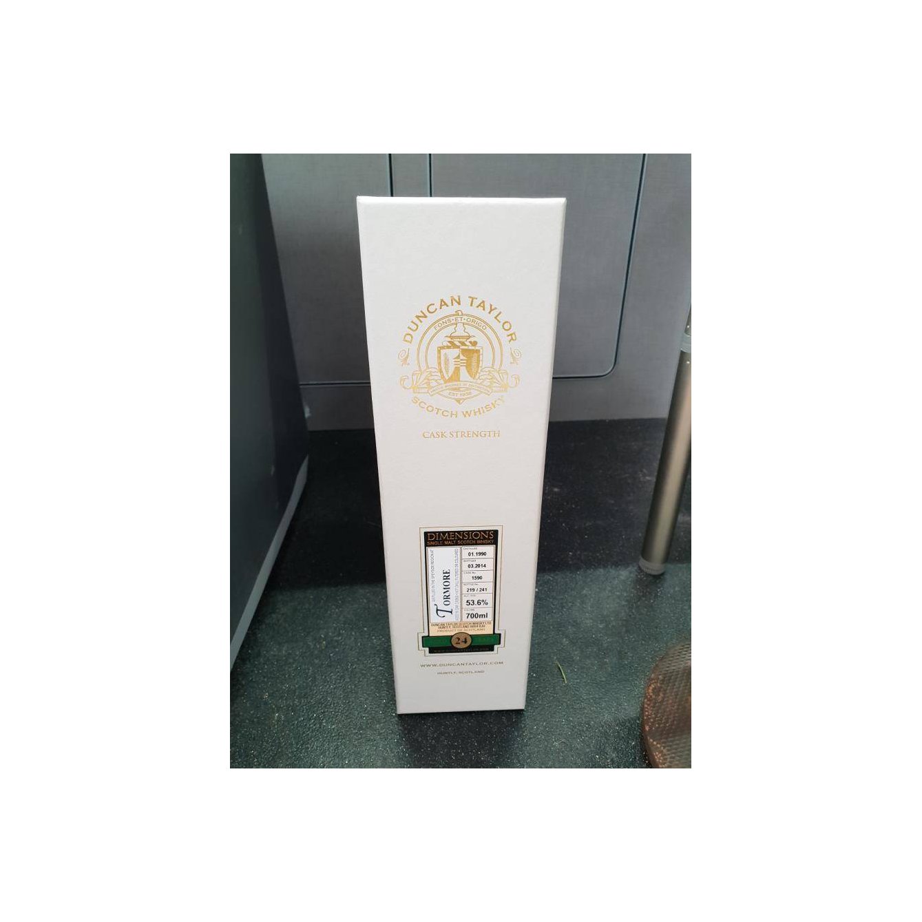 Tormore Dimensions 1990 24 Years Single Malt Whisky 2