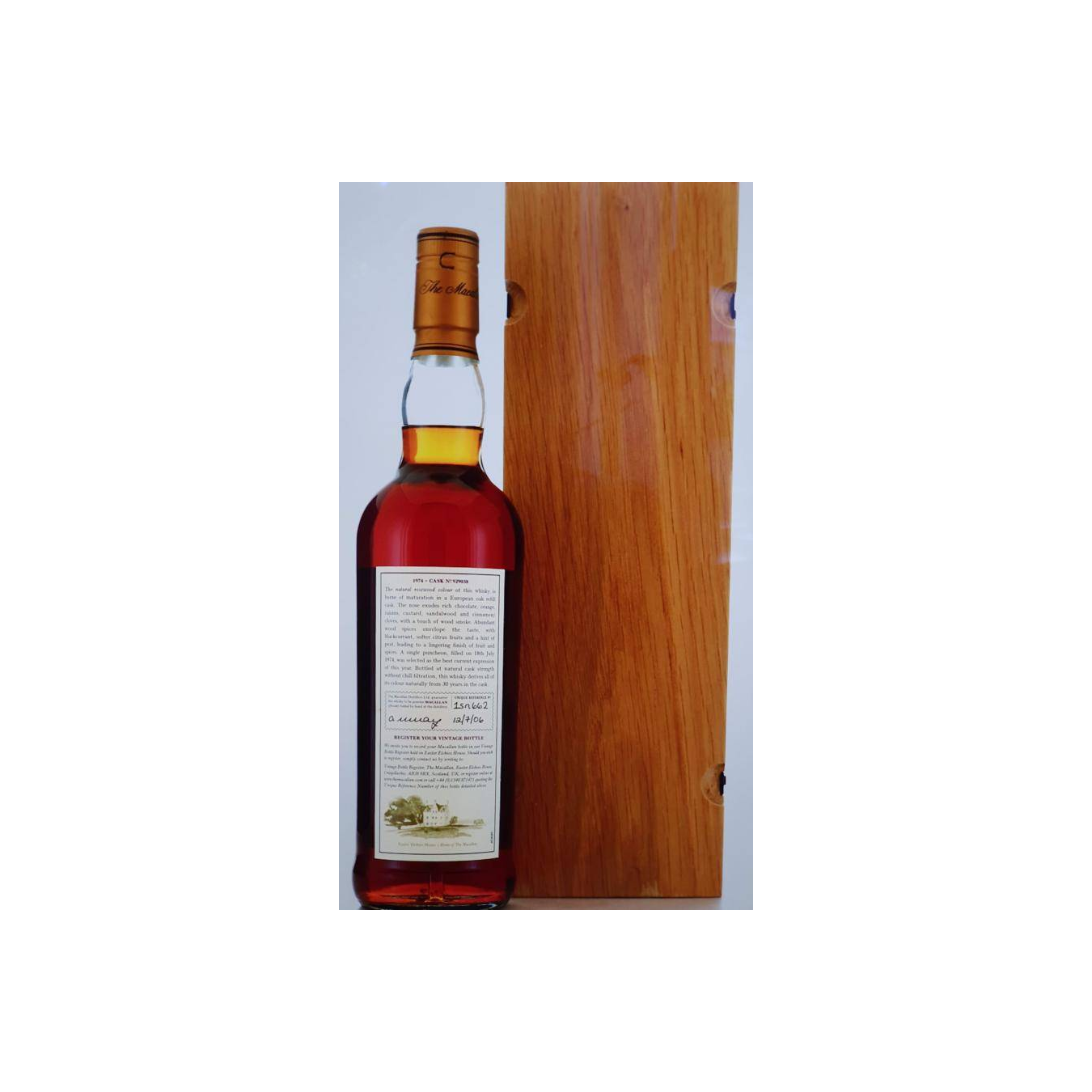 The Macallan 1974 30 Years Single Malt Whisky 3