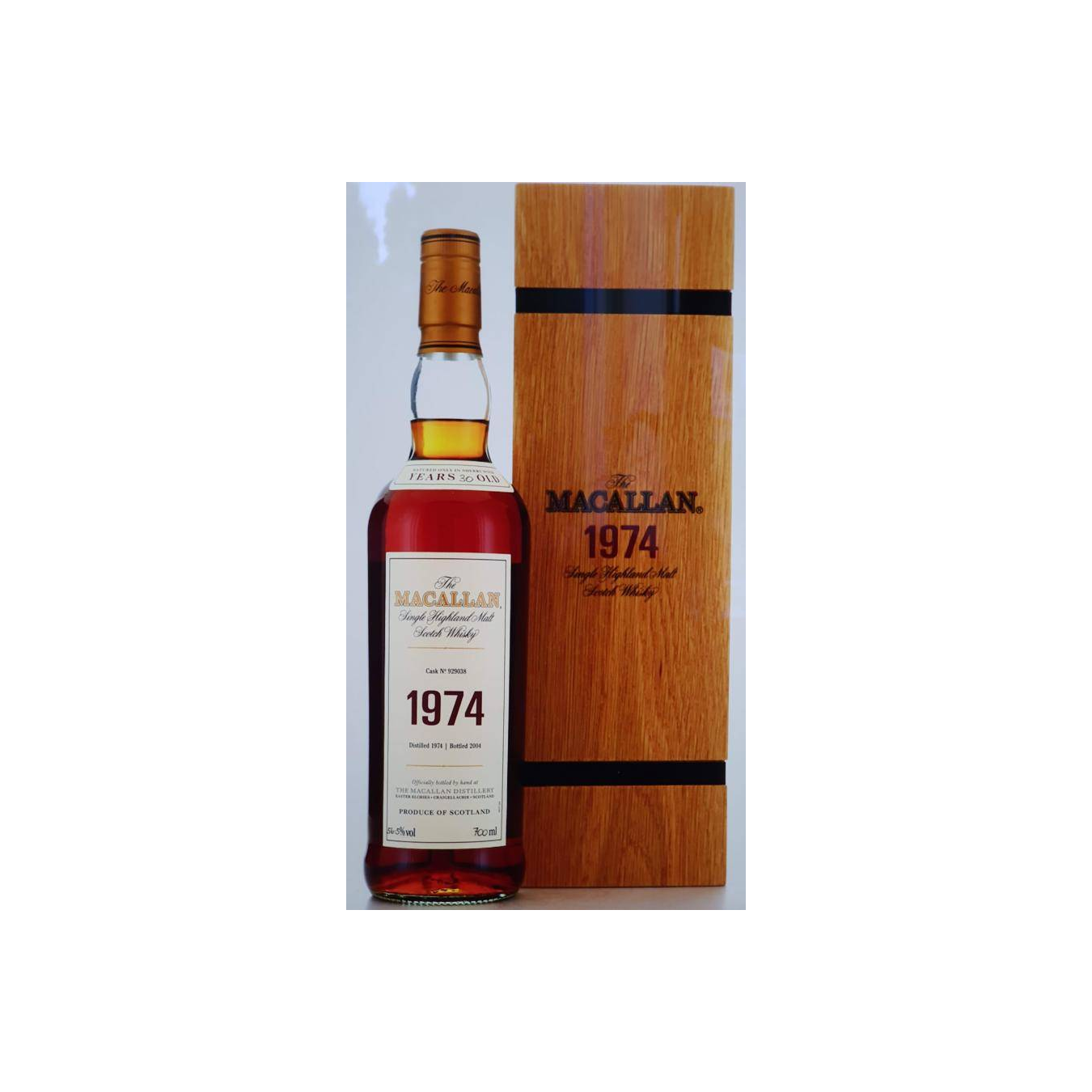 The Macallan 1974 30 Years Single Malt Whisky 2