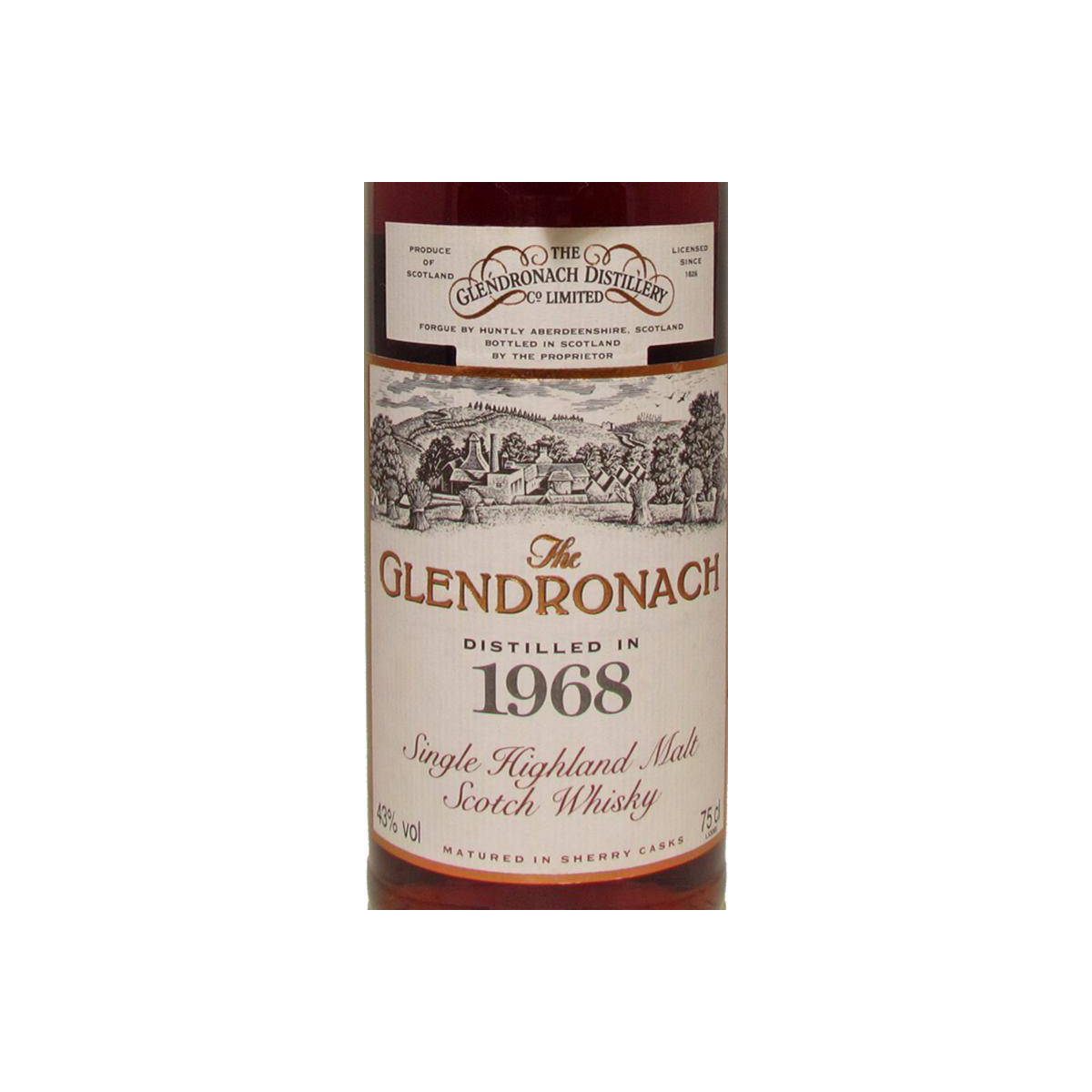 GlenDronach Single Cask 1968 Single Malt Whisky 2