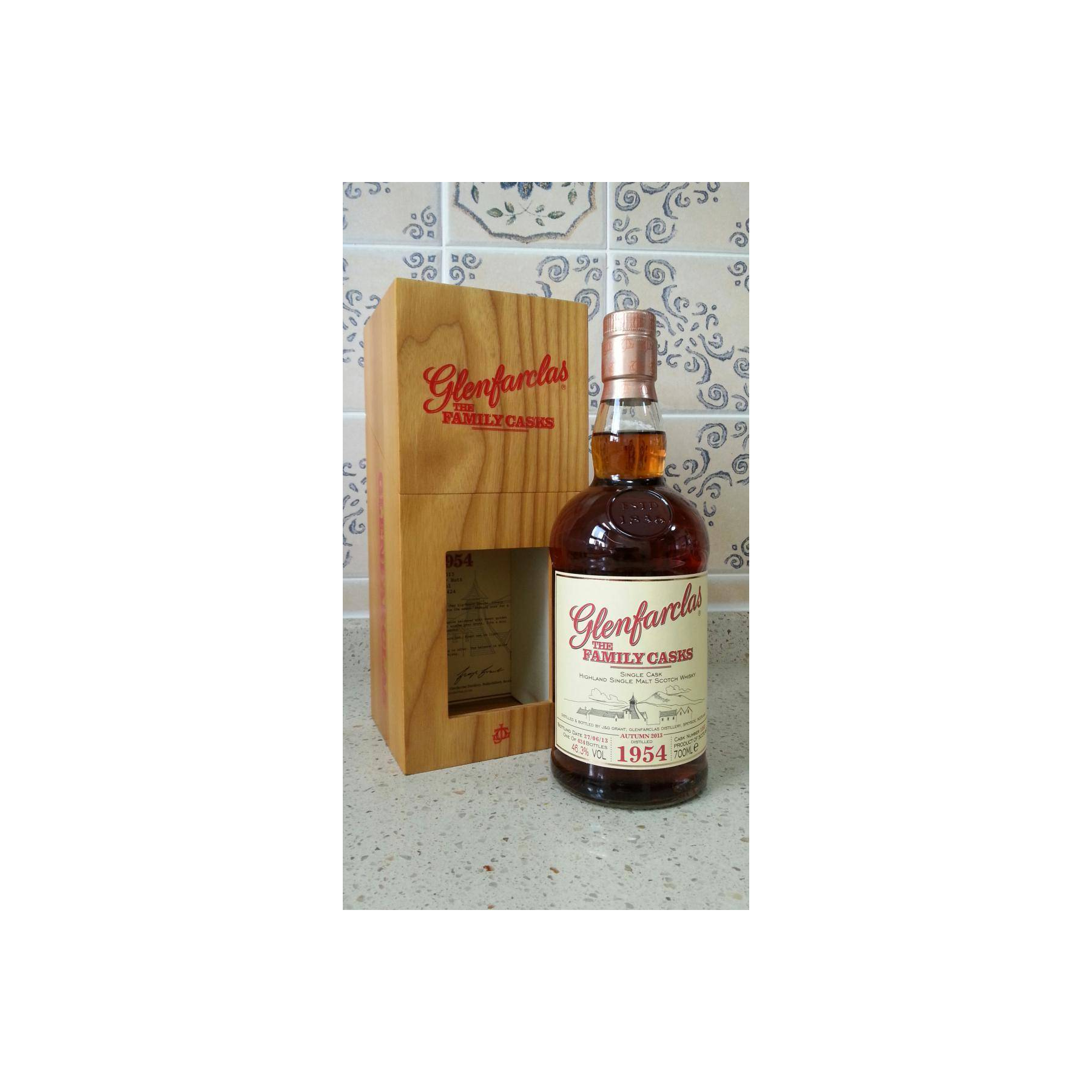 Glenfarclas 1954 59 Years Single Malt Whisky 2