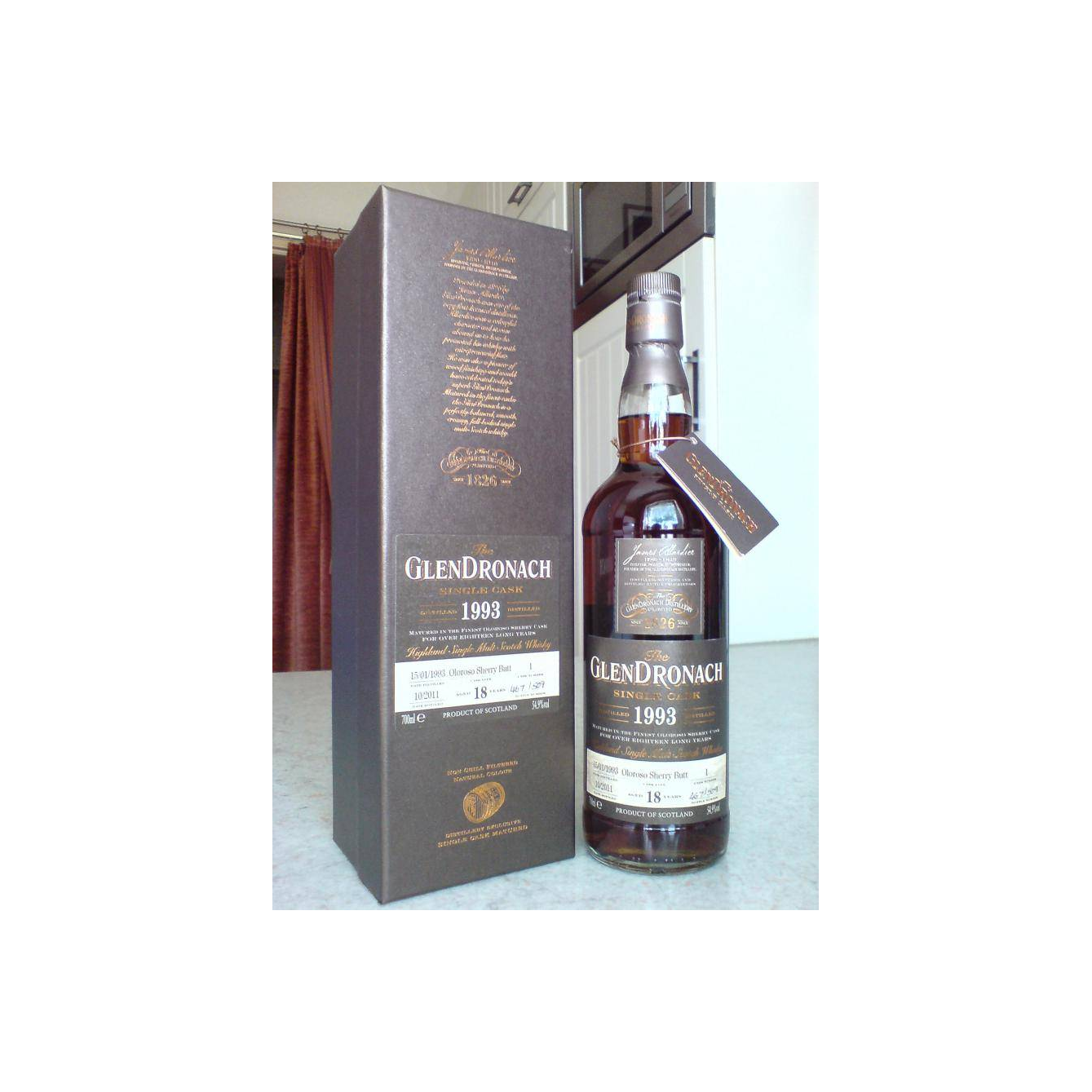 GlenDronach 1993 18 Years Single Malt Whisky 2