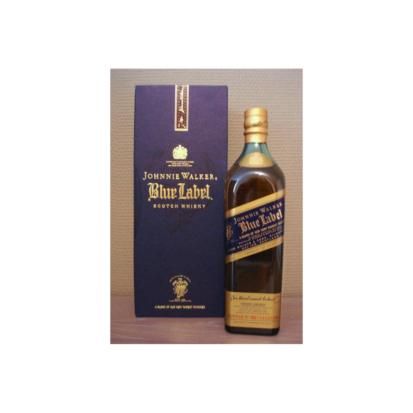 Johnnie Walker Blended Whisky 3
